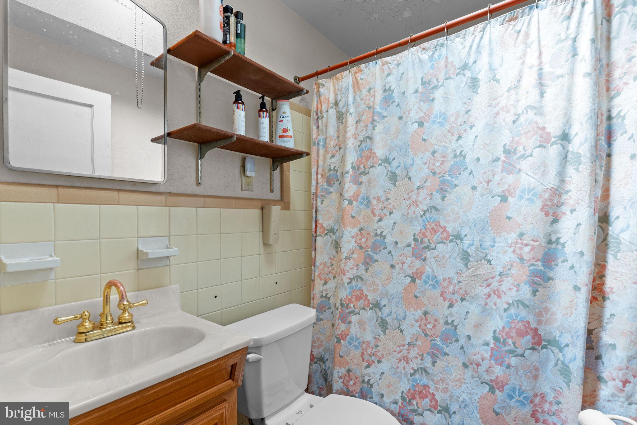 PHILADELPHIA (NORTHEAST) - Residential