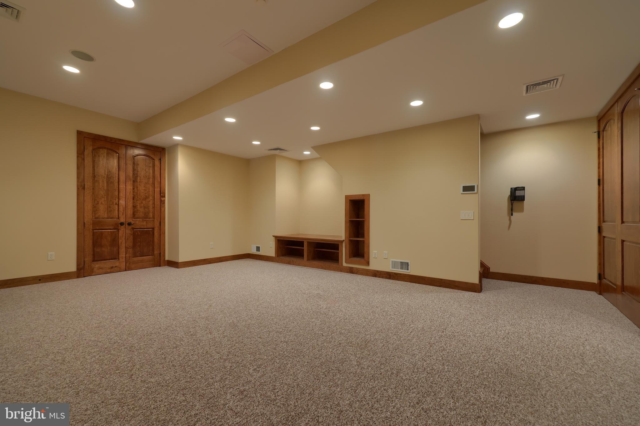 ROSENMILLER FARMS - Residential