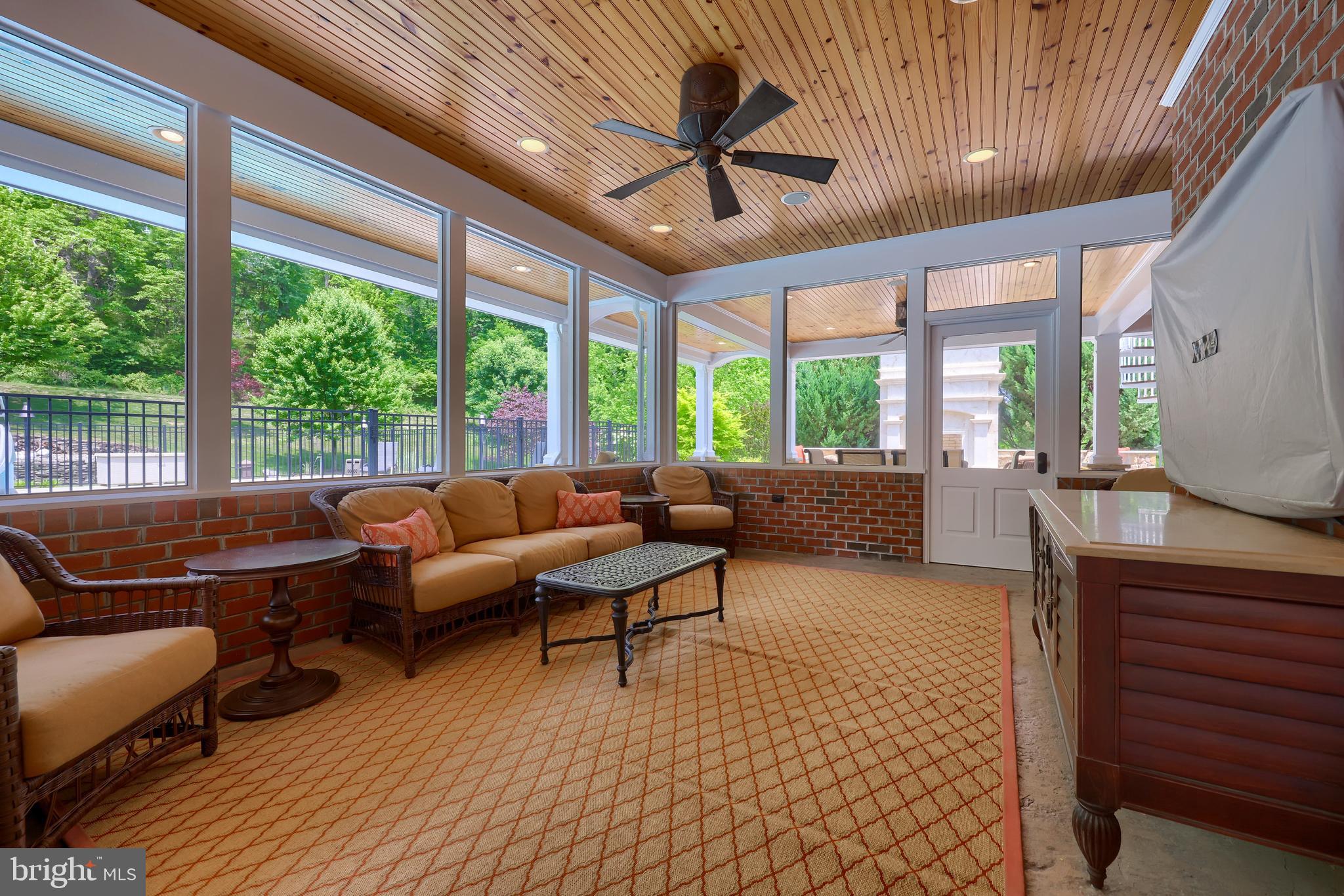 ROSENMILLER FARMS - Residential