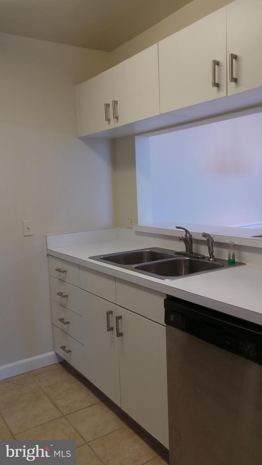 HARBORVIEW - Residential Lease