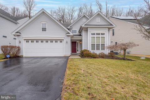 37 ANDOVER DRIVE KENDALL PARK NJ 08824