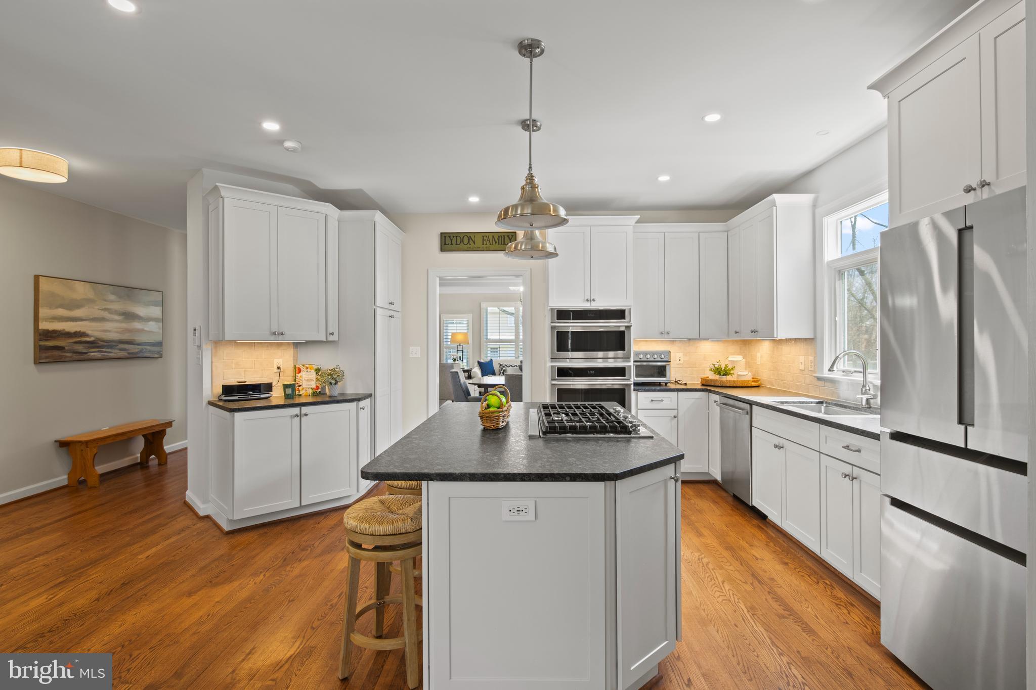 ALTA VISTA TERRACE - Residential