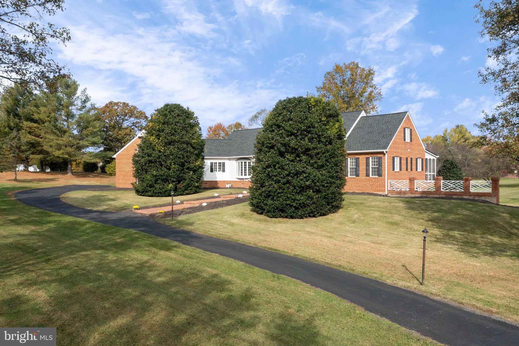 LAWNVALE ESTATES - Residential