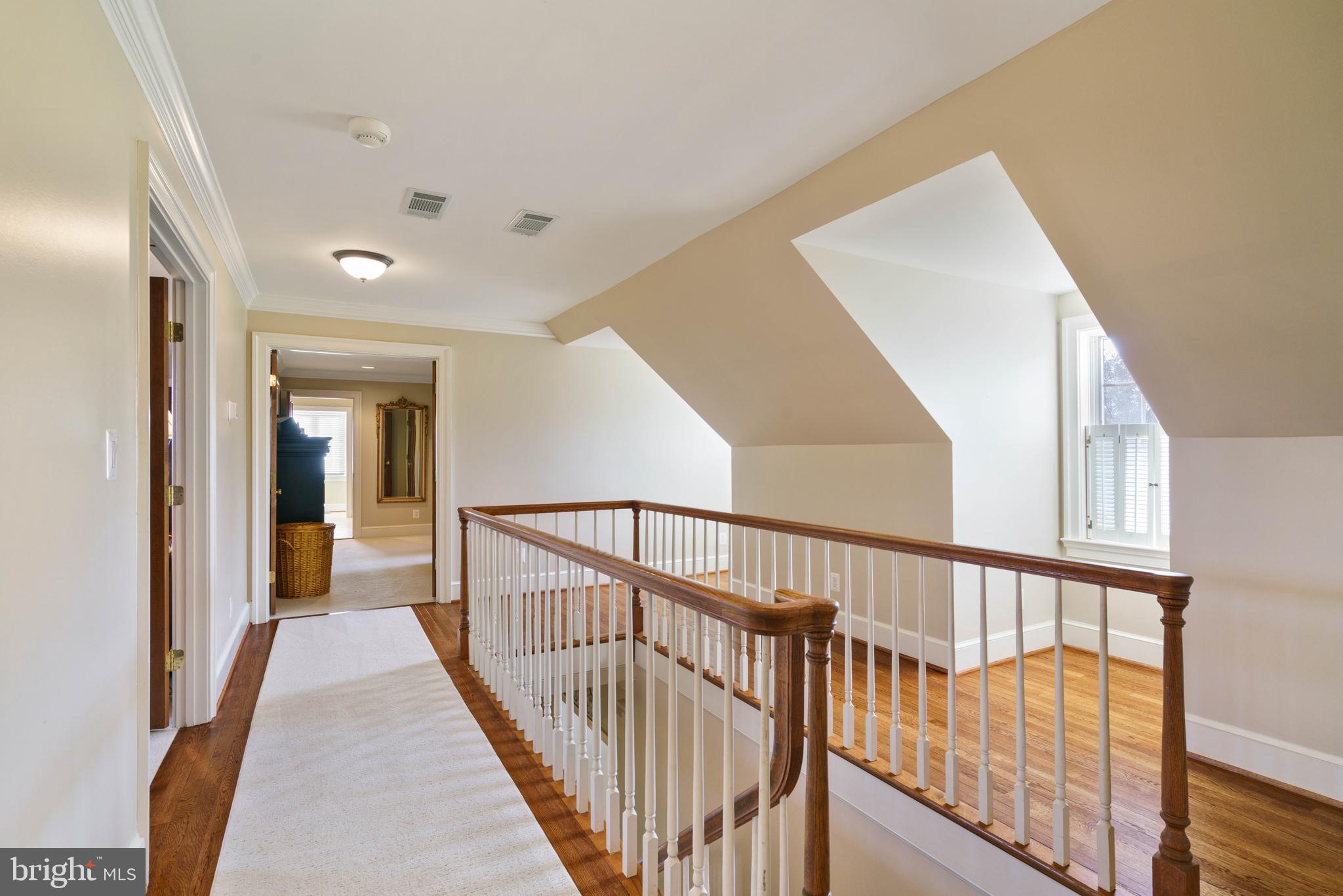 LAWNVALE ESTATES - Residential