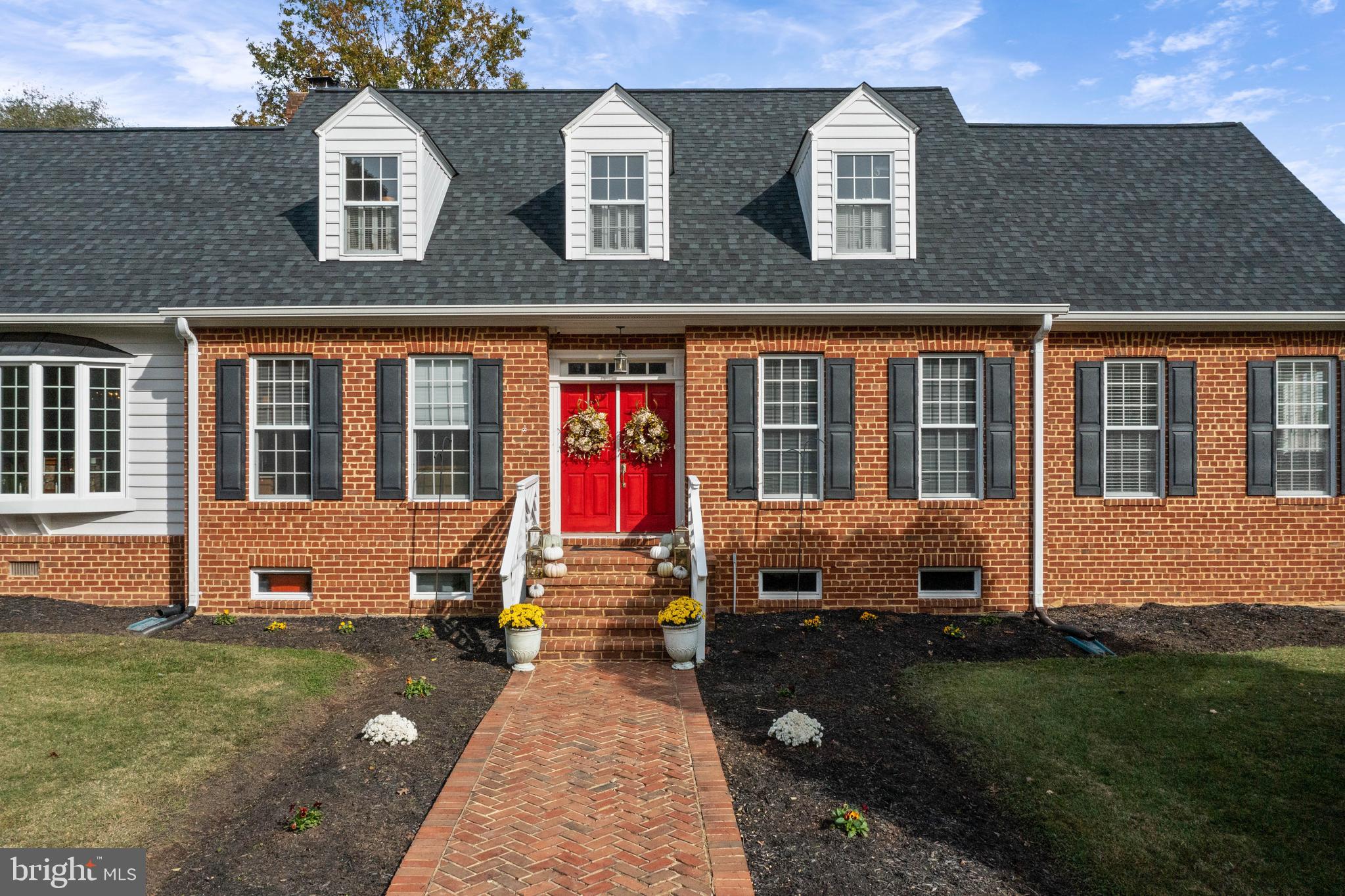 LAWNVALE ESTATES - Residential