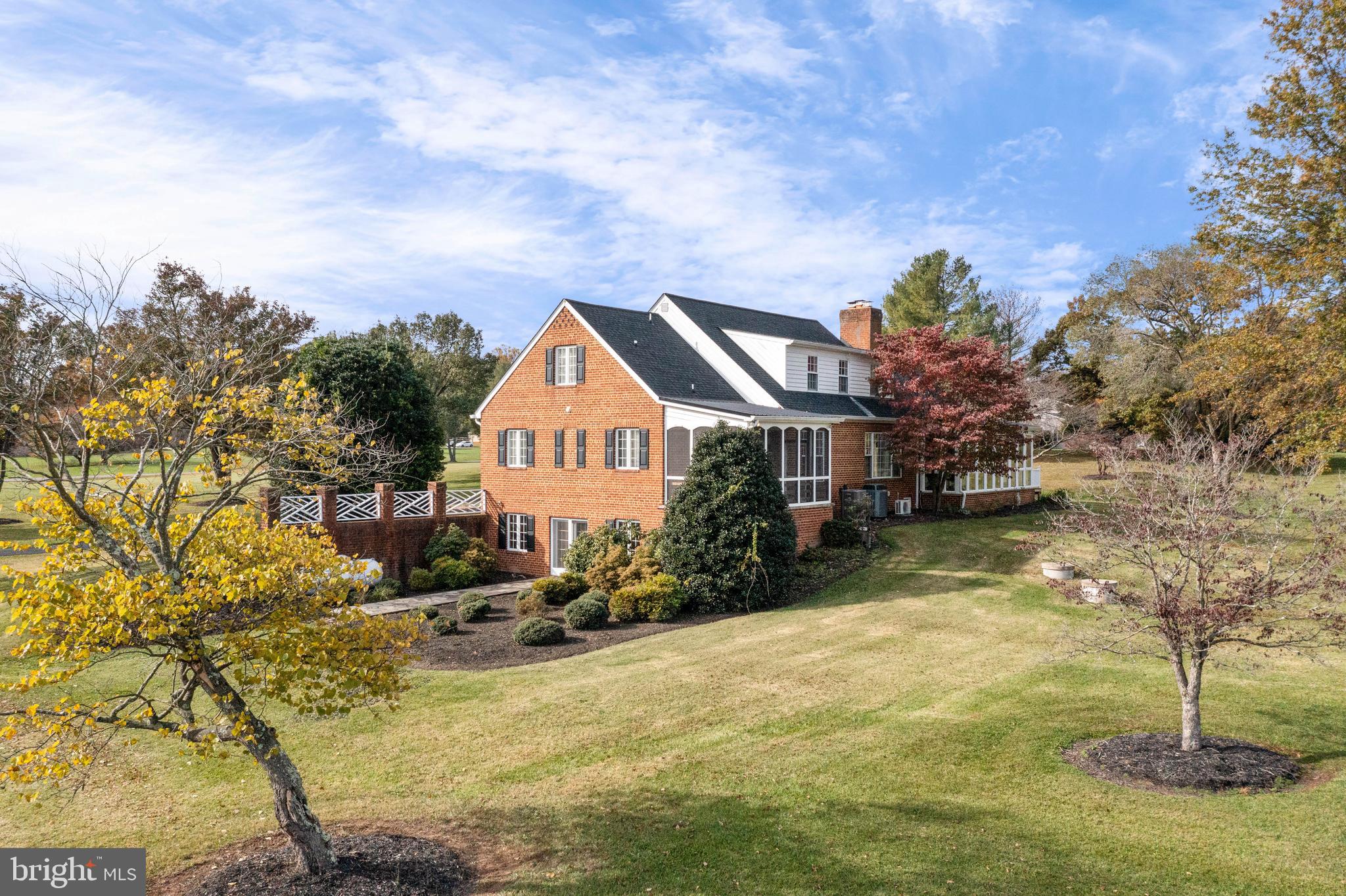 LAWNVALE ESTATES - Residential