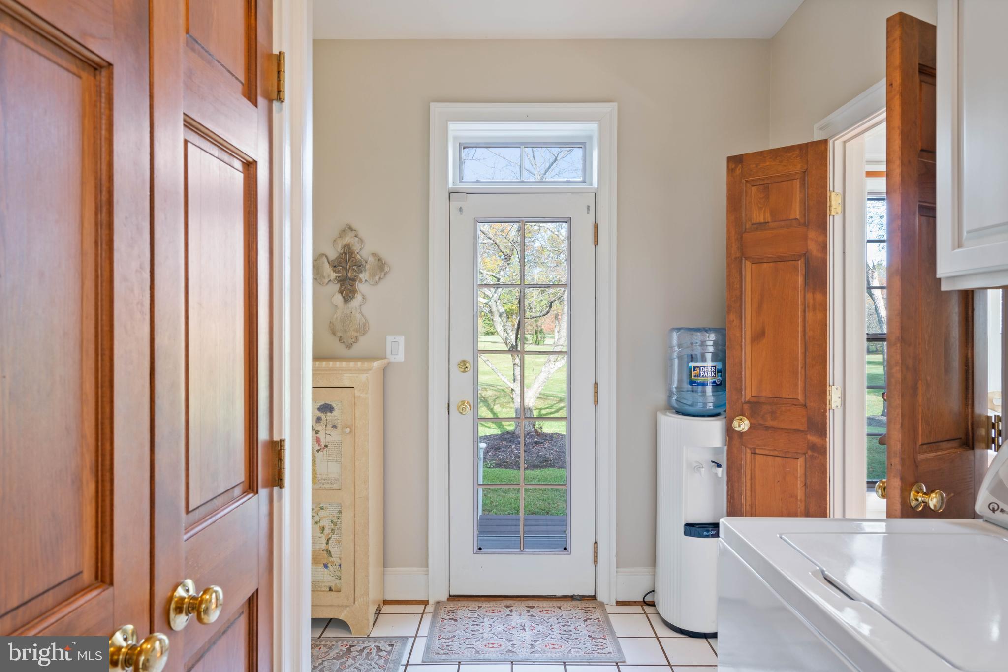 LAWNVALE ESTATES - Residential