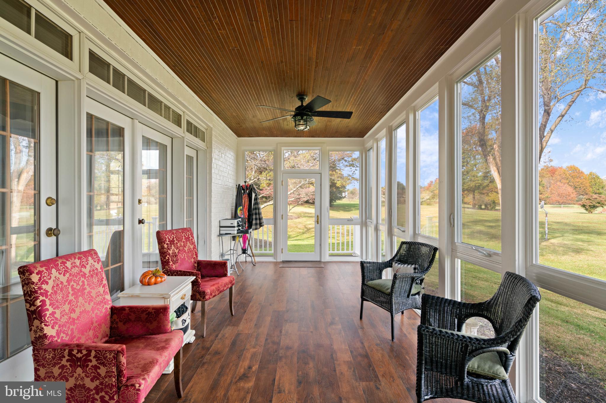 LAWNVALE ESTATES - Residential