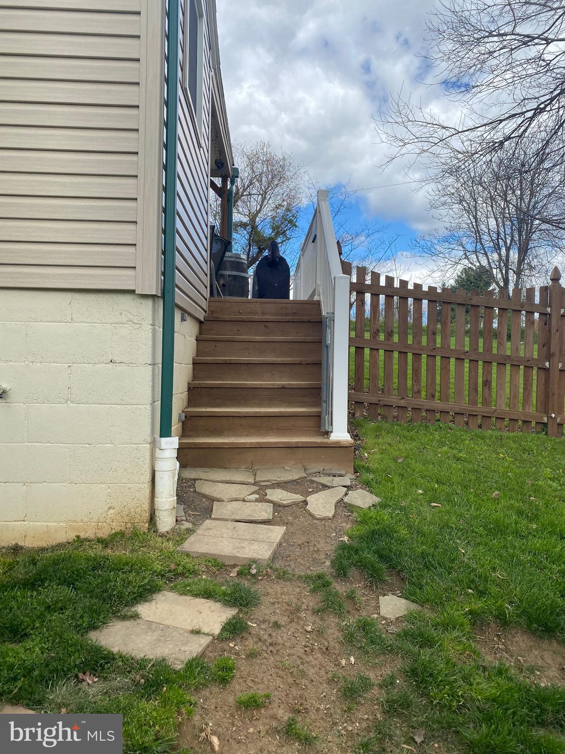 DAMASCUS OUTSIDE - Residential