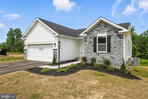 Homes For Sale - 12 Monroe Avenue<br/> RANSON, WV 25438