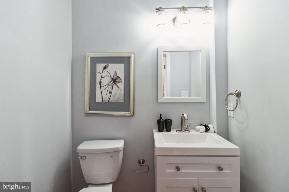 BROADWAY EAST - Residential