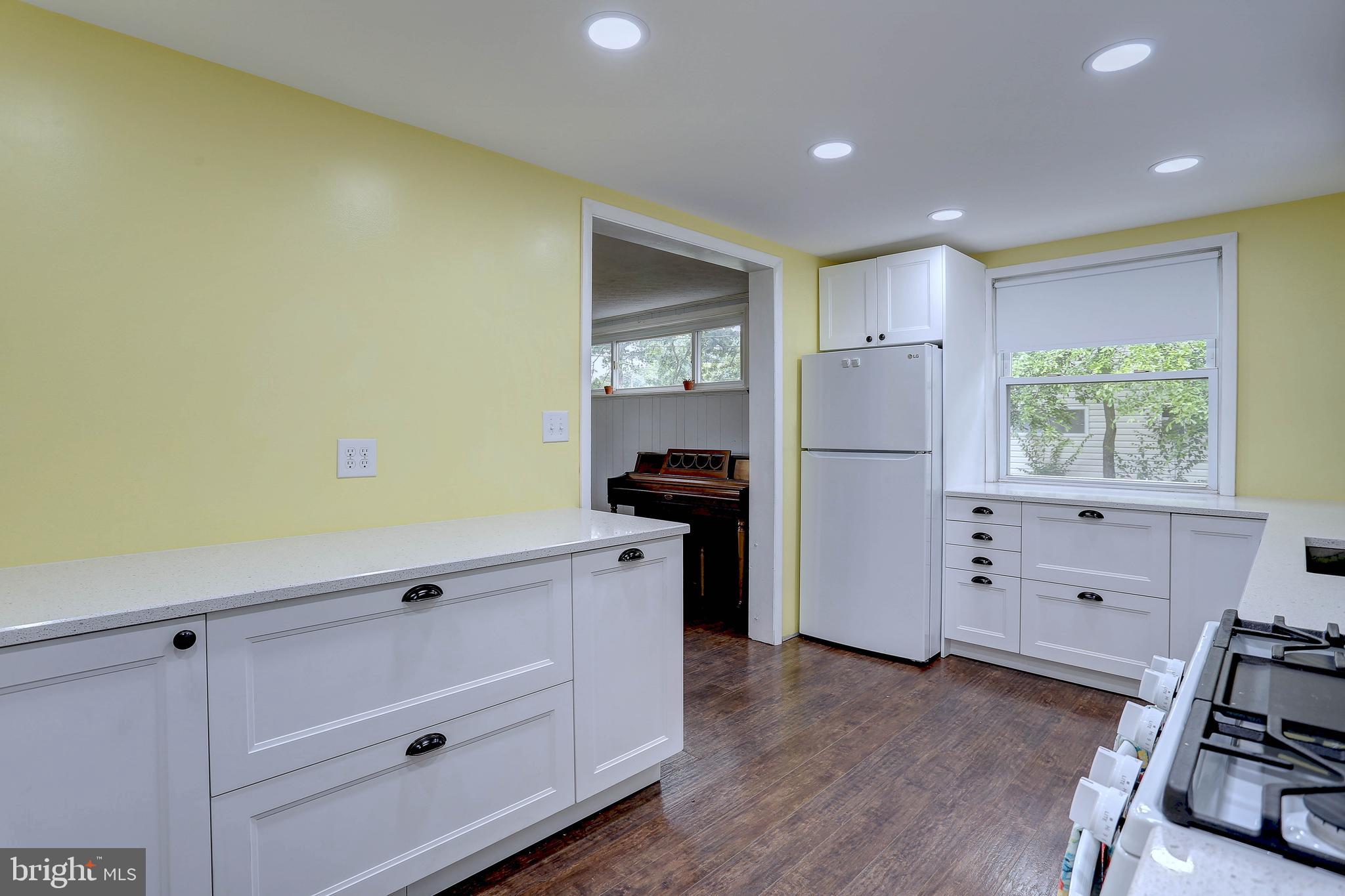 SOMERSET - Residential