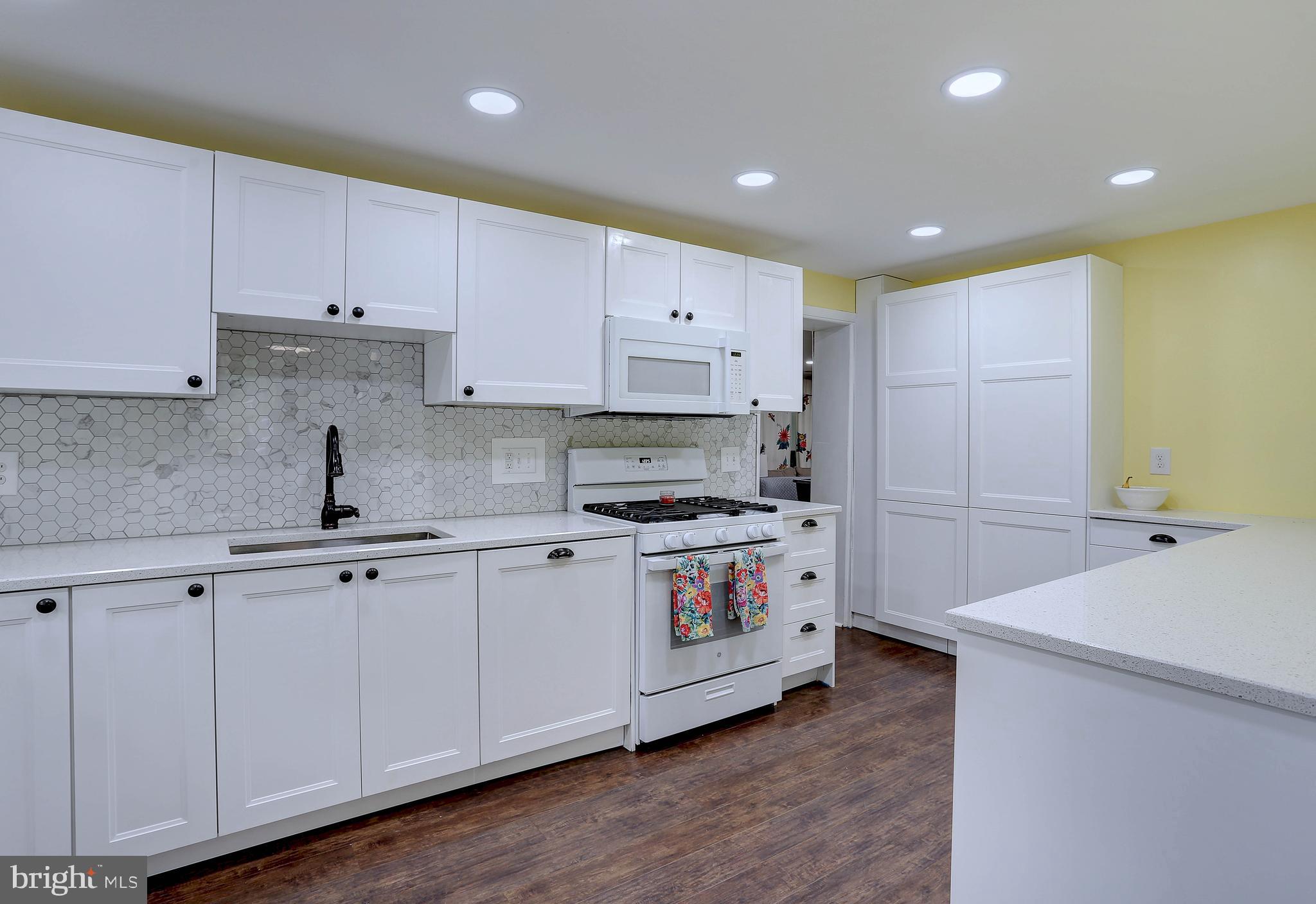 SOMERSET - Residential