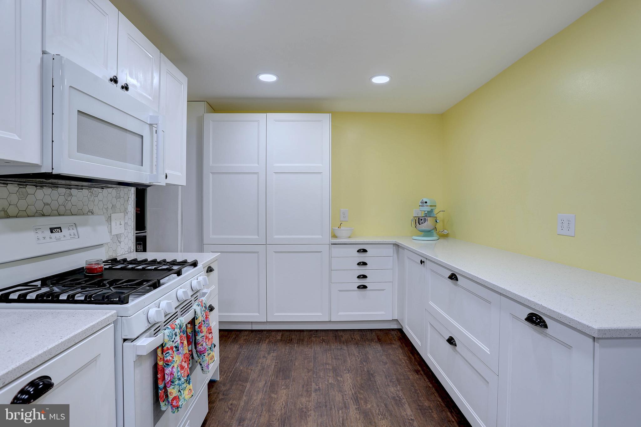 SOMERSET - Residential