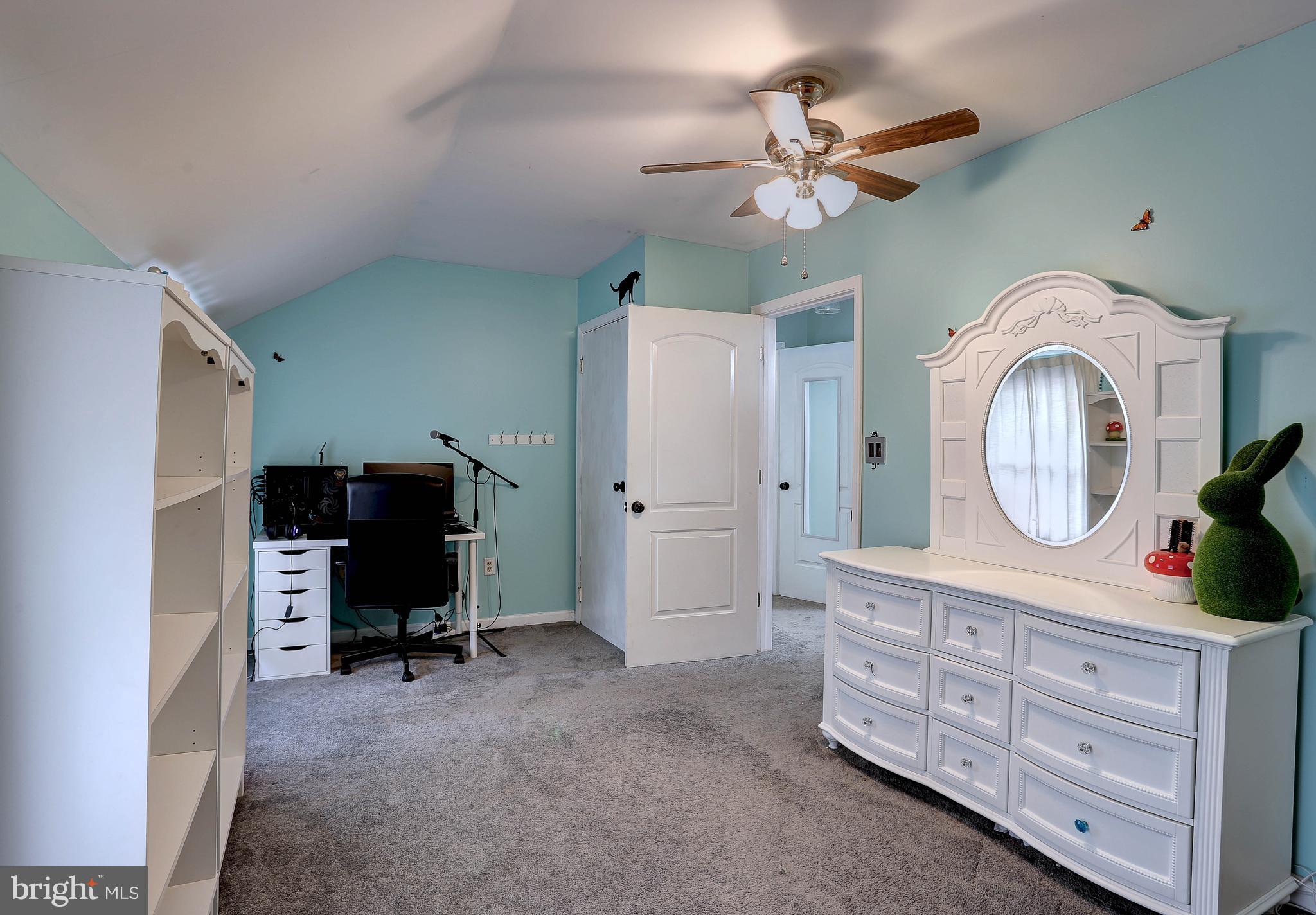 SOMERSET - Residential