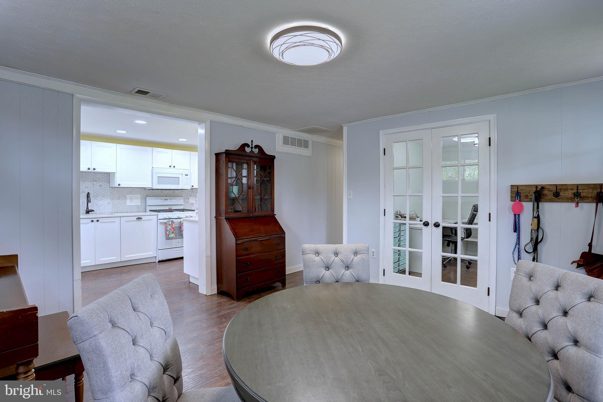 SOMERSET - Residential