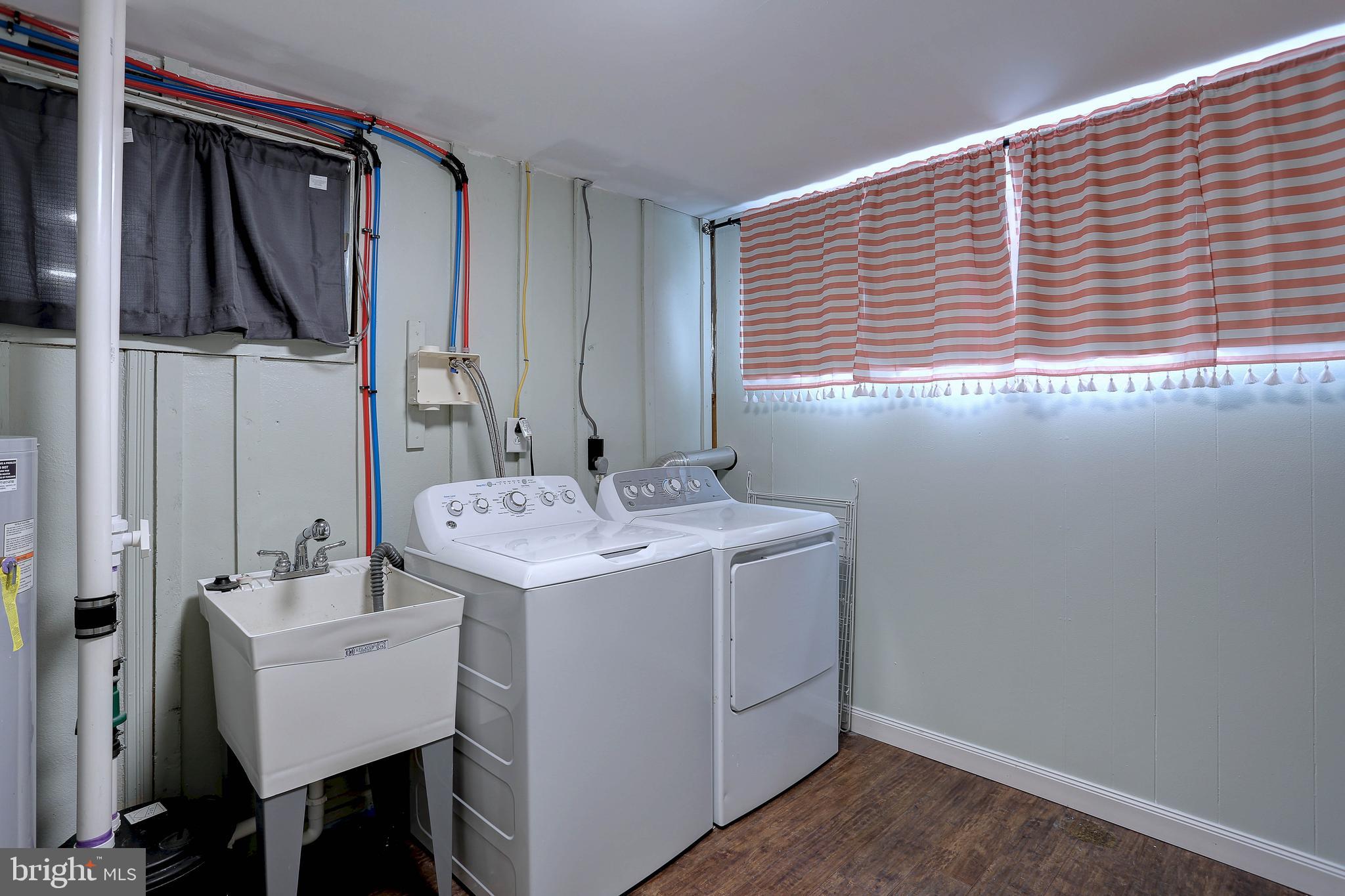 SOMERSET - Residential