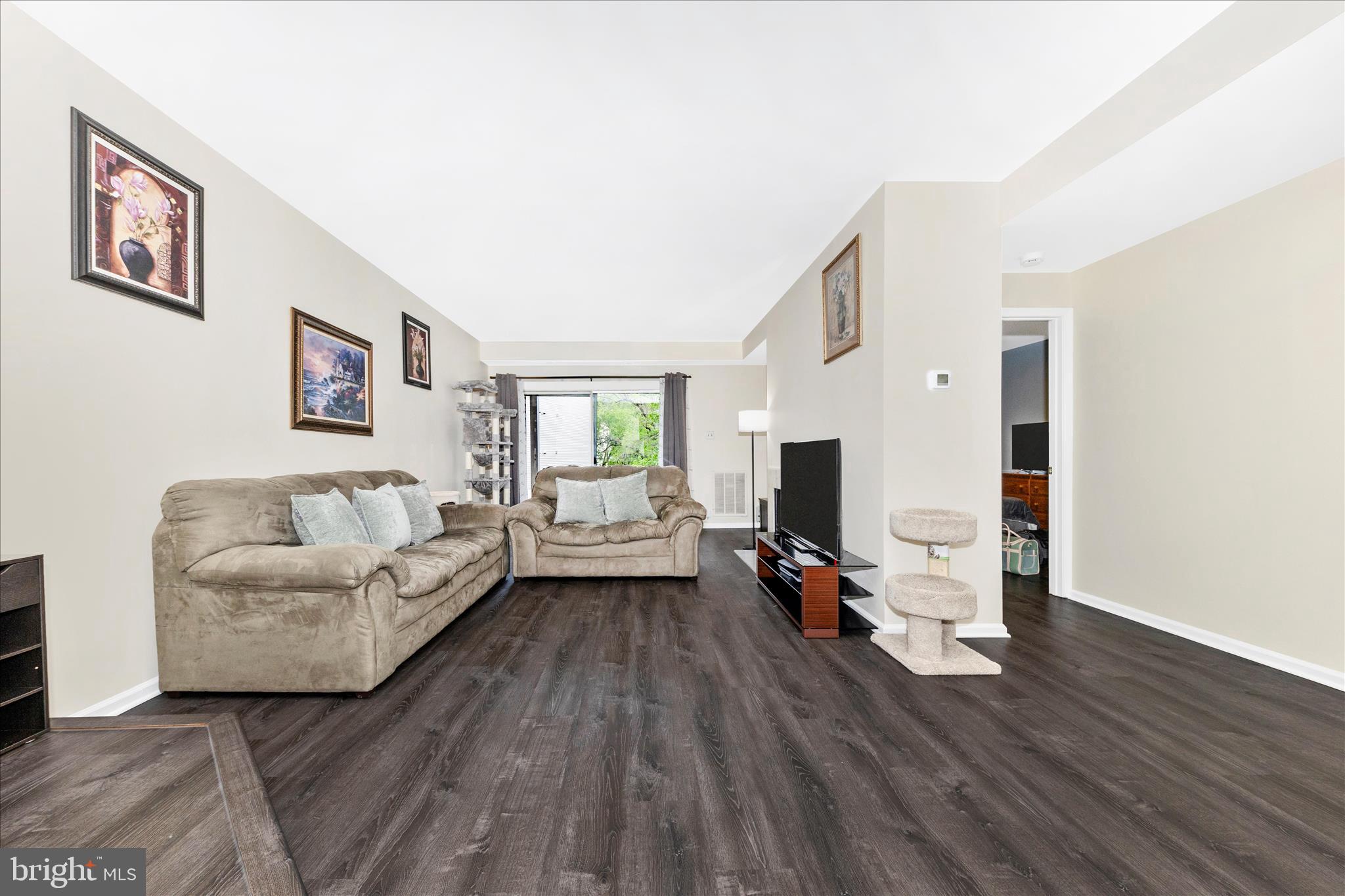 20319 BEACONFIELD TERRACE 2