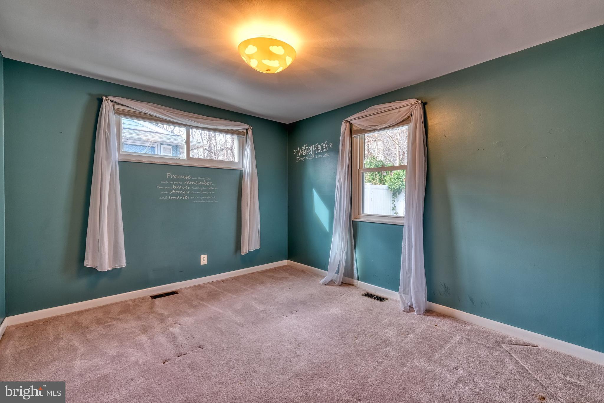 MUNROE GARDENS - Residential