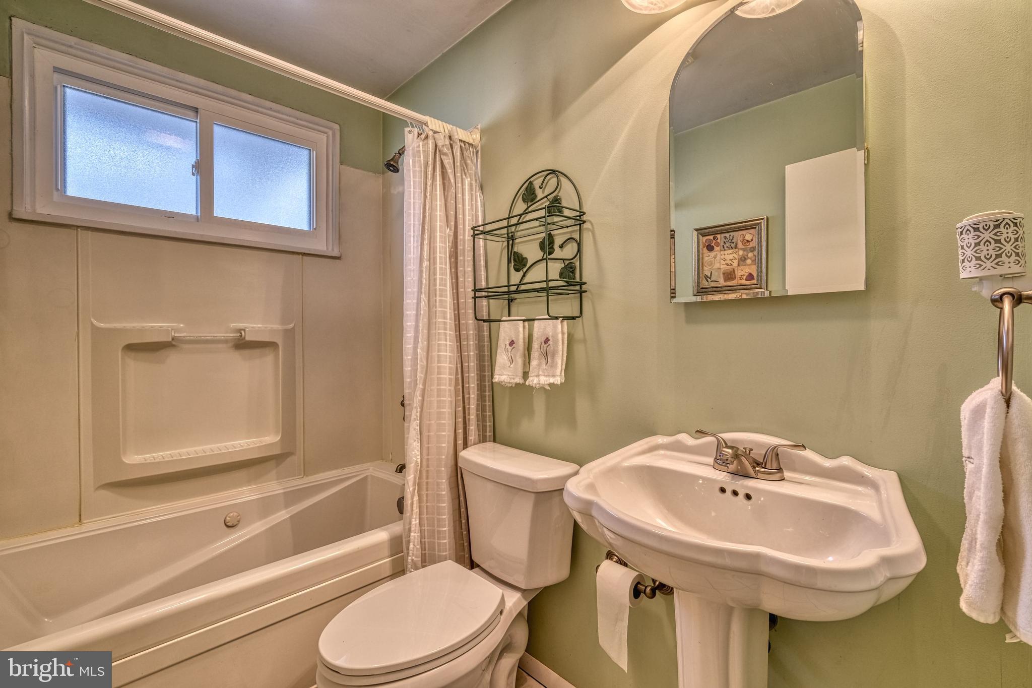 MUNROE GARDENS - Residential