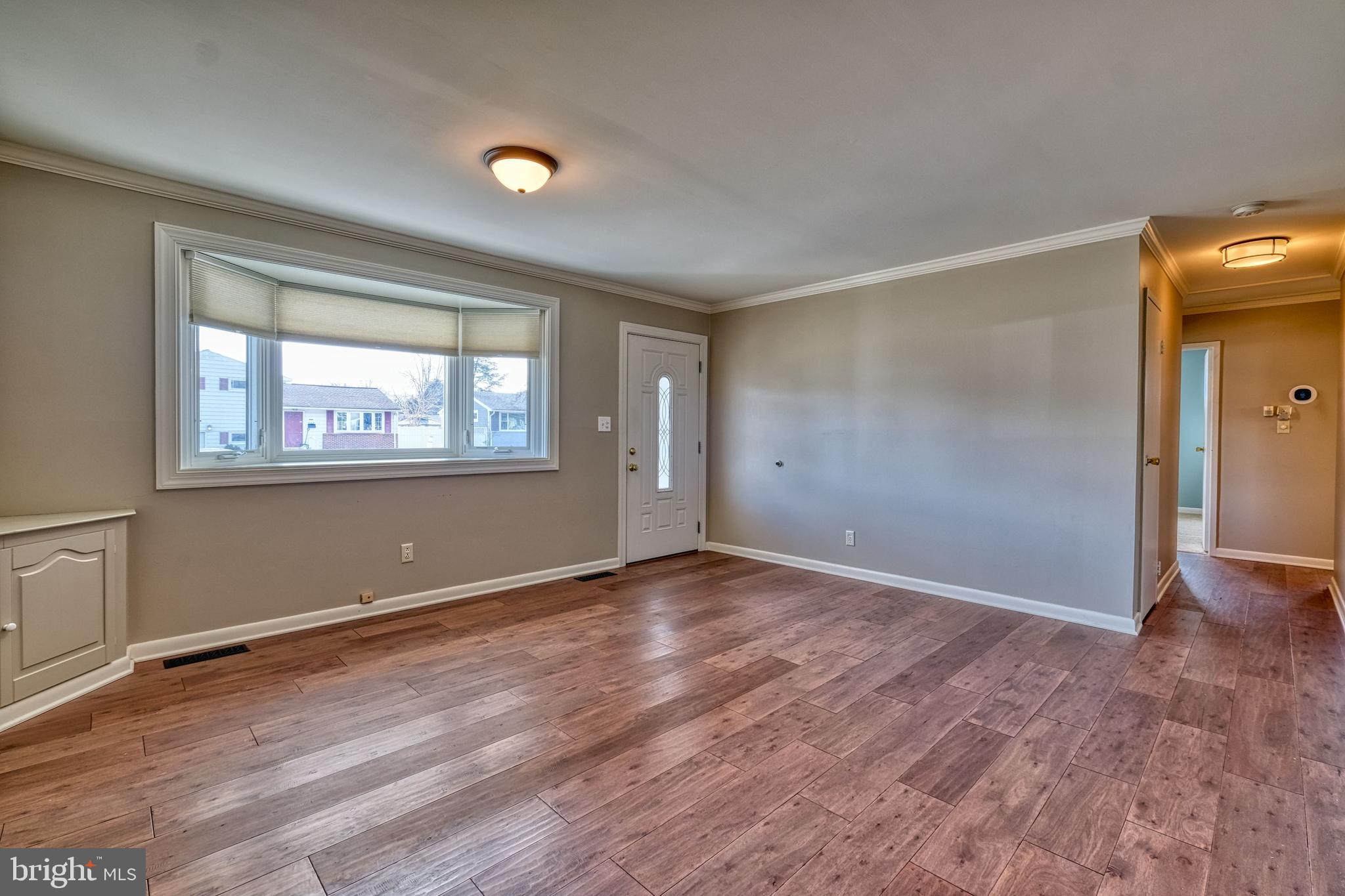 MUNROE GARDENS - Residential