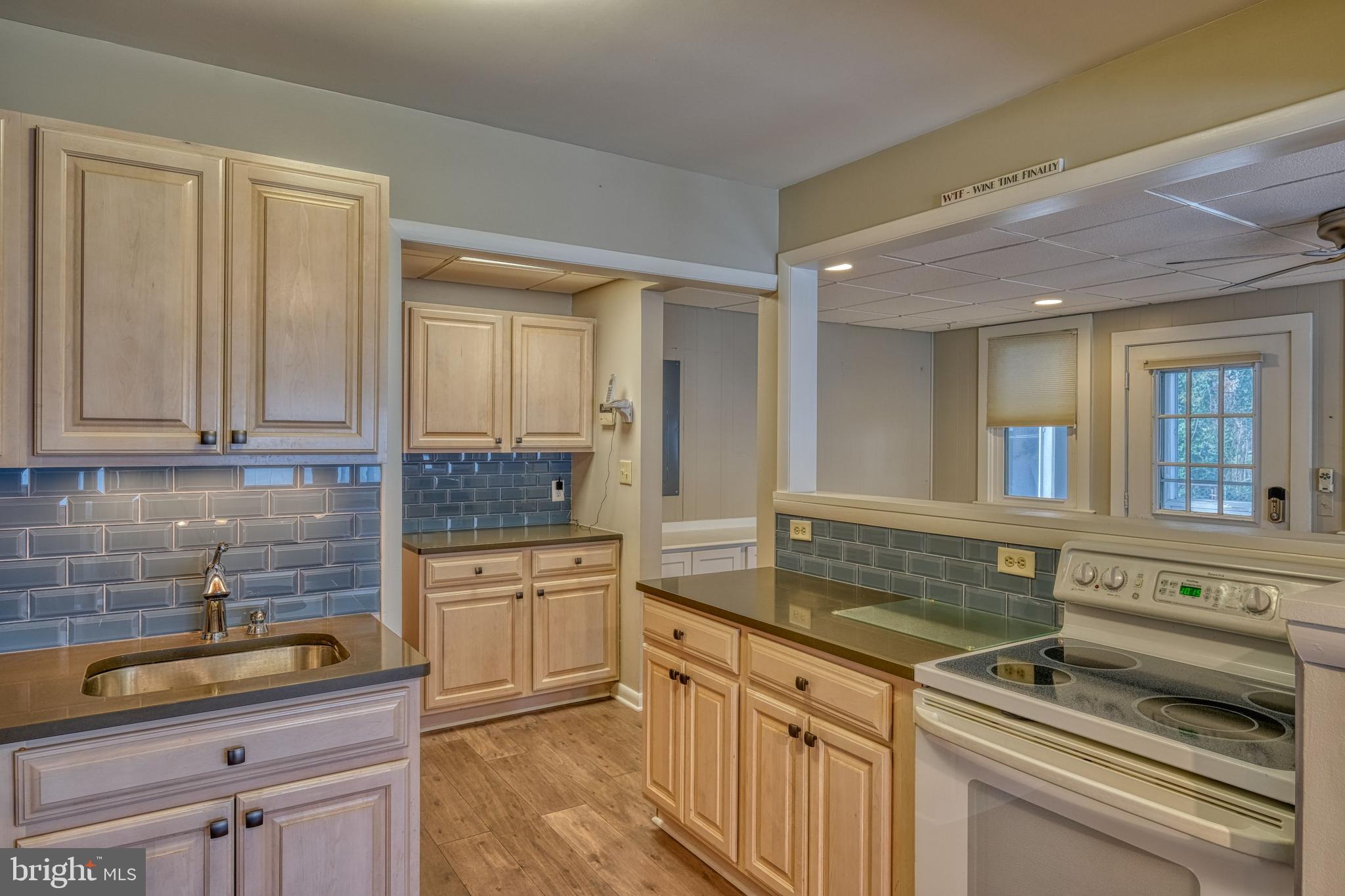 MUNROE GARDENS - Residential