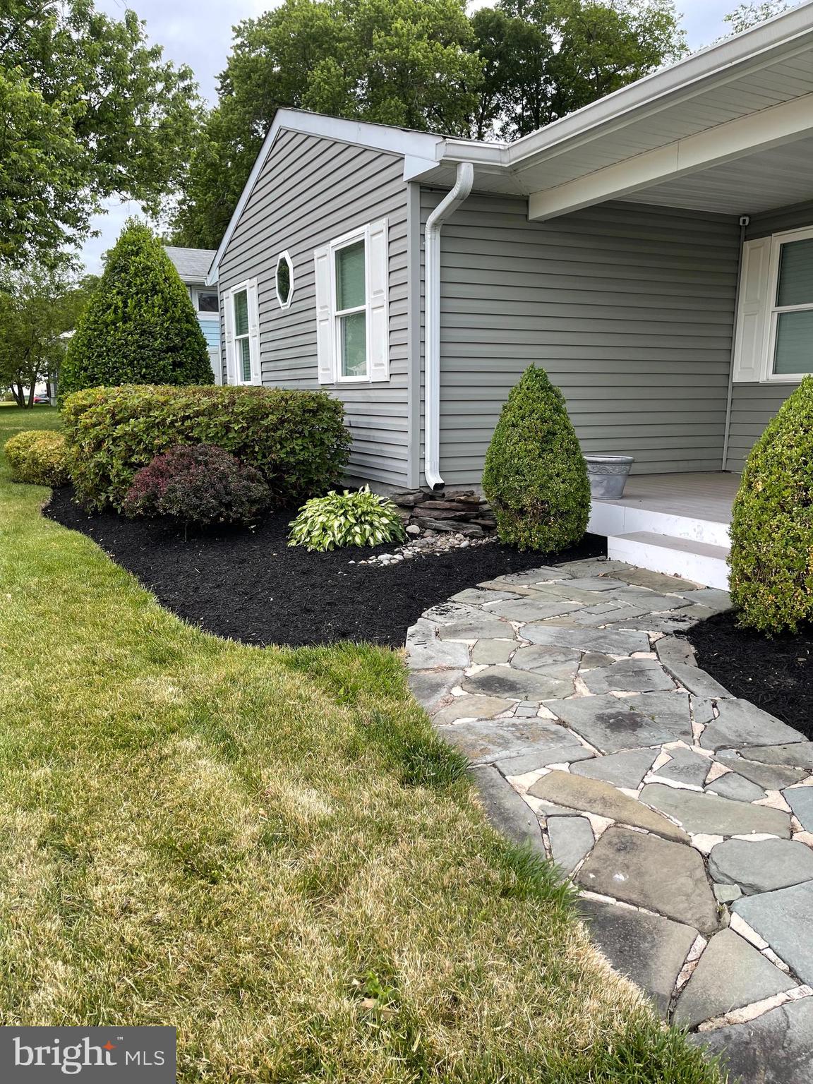 MUNROE GARDENS - Residential