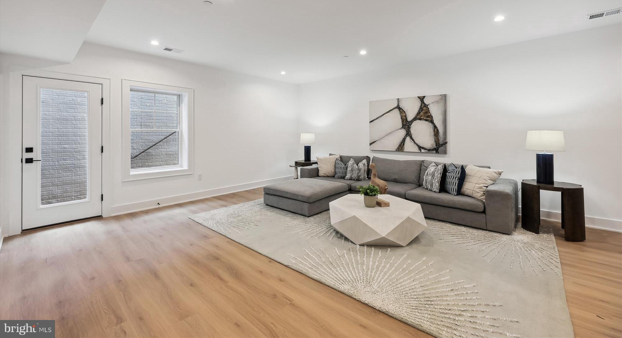 PARKWOOD - Residential