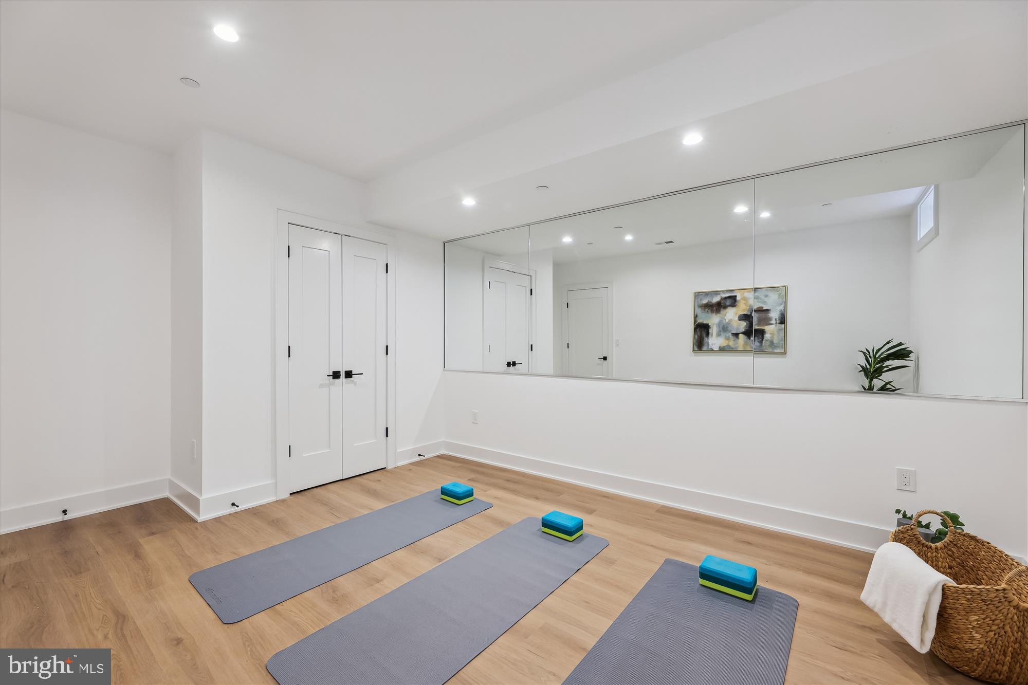 PARKWOOD - Residential