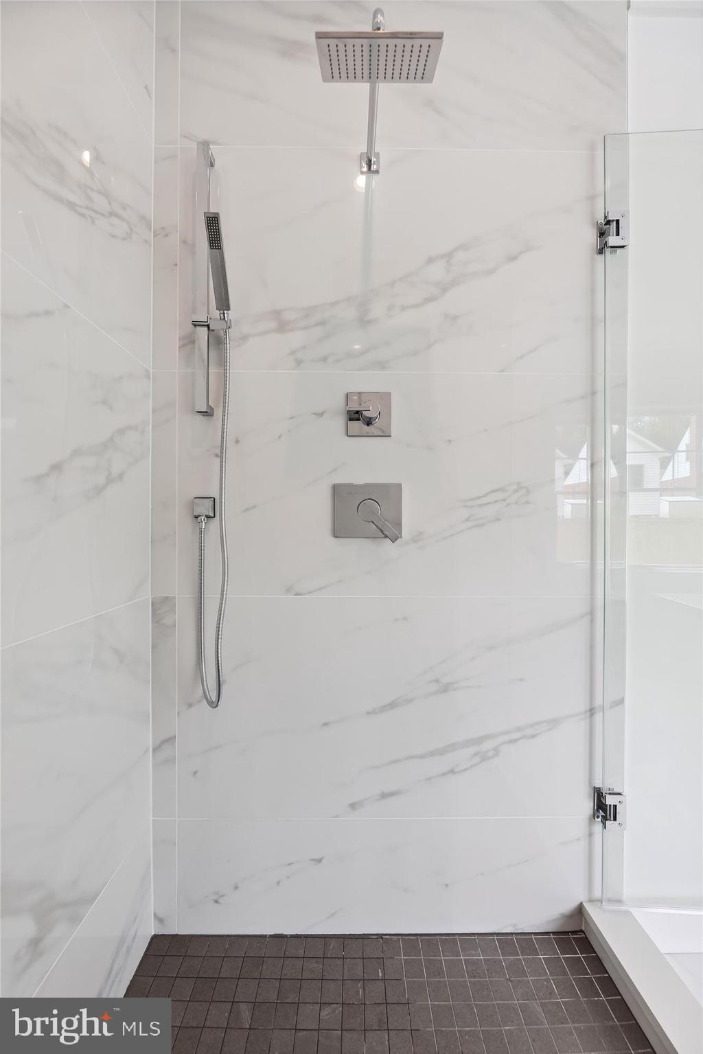 PARKWOOD - Residential