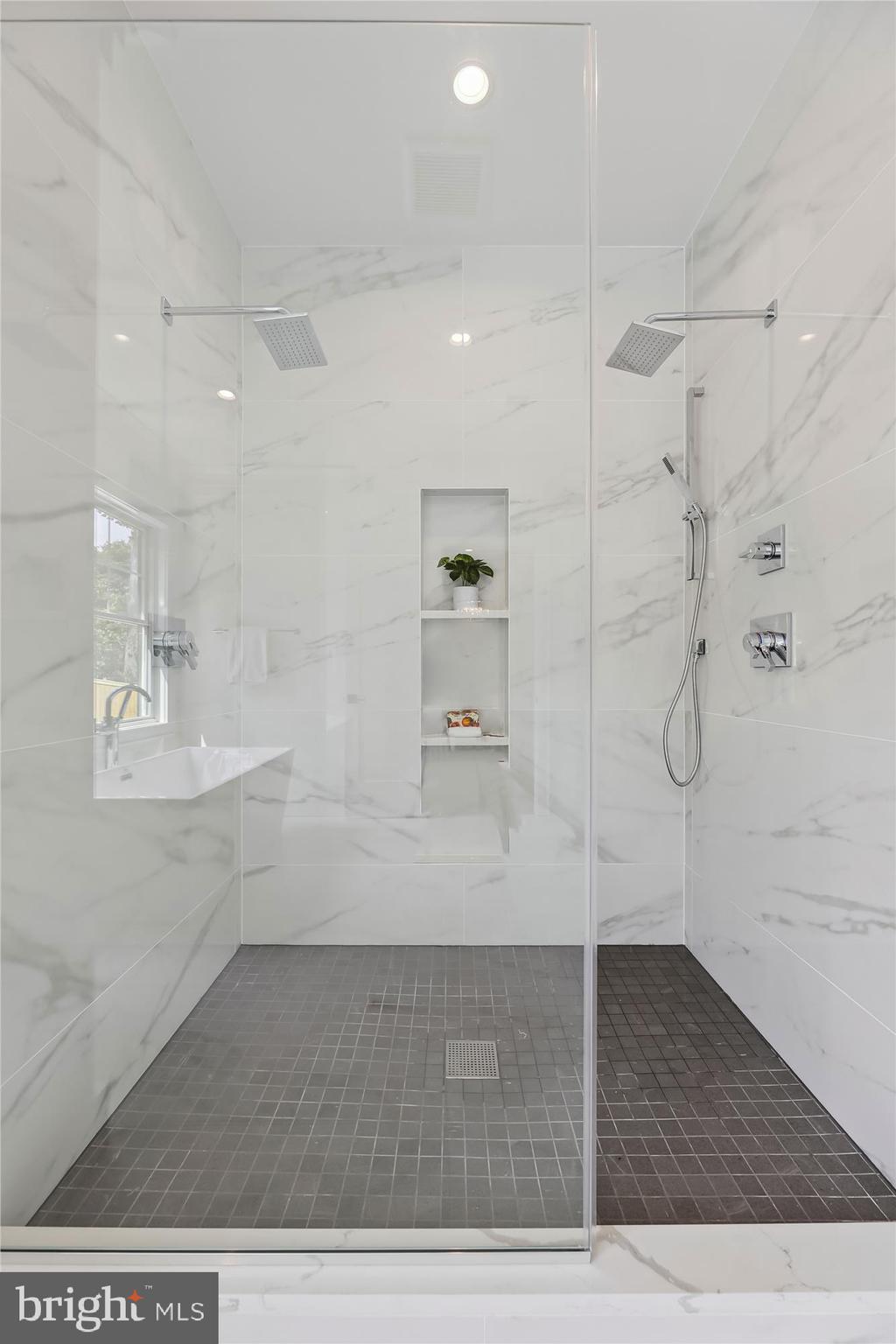 PARKWOOD - Residential