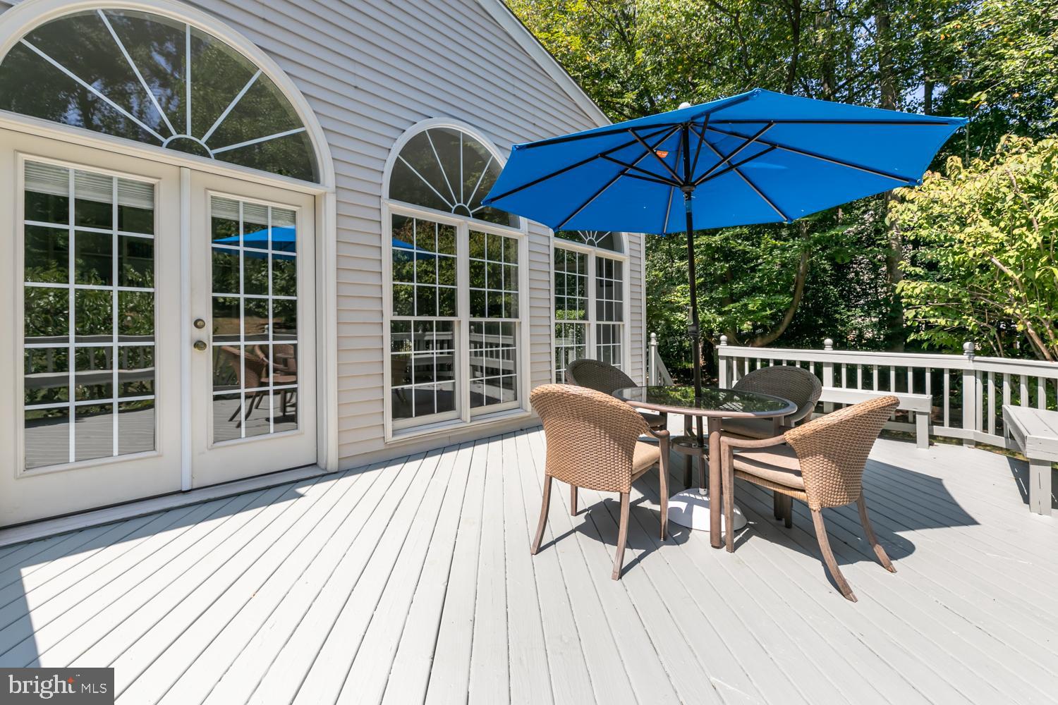 TIMBERLAKE ESTATES - Residential