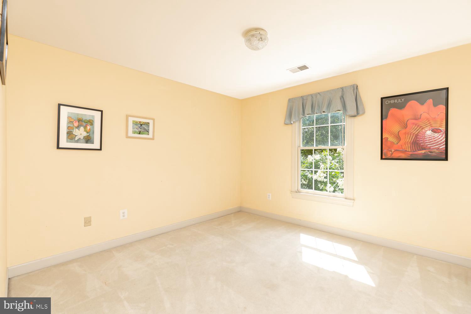 TIMBERLAKE ESTATES - Residential