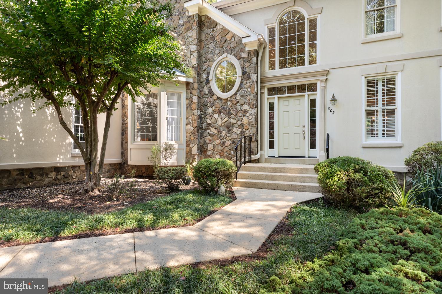 TIMBERLAKE ESTATES - Residential