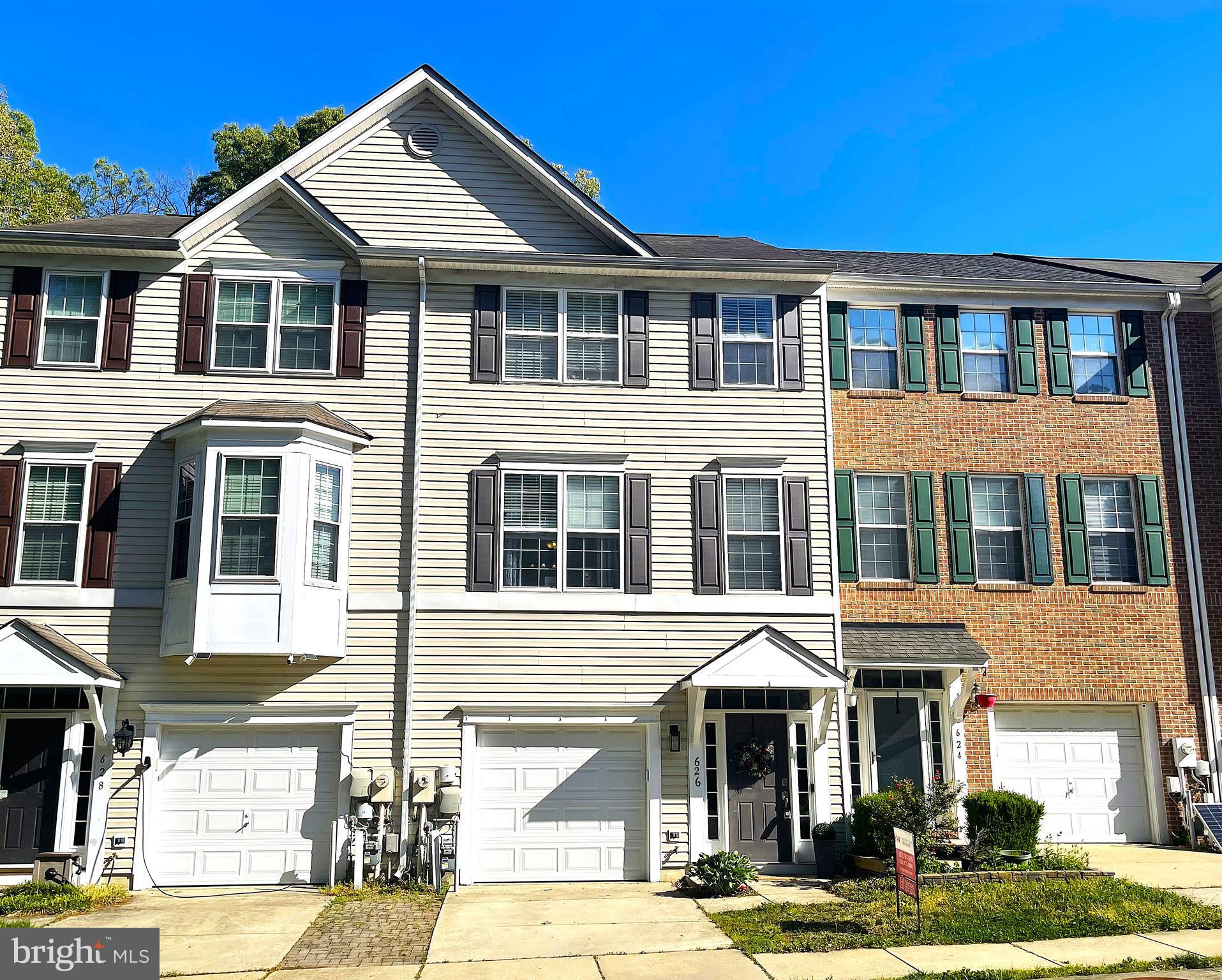 PINEY ORCHARD - Residential