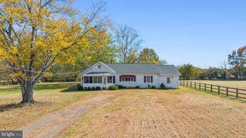 10747 PARKGATE DRIVE NOKESVILLE VA 20181