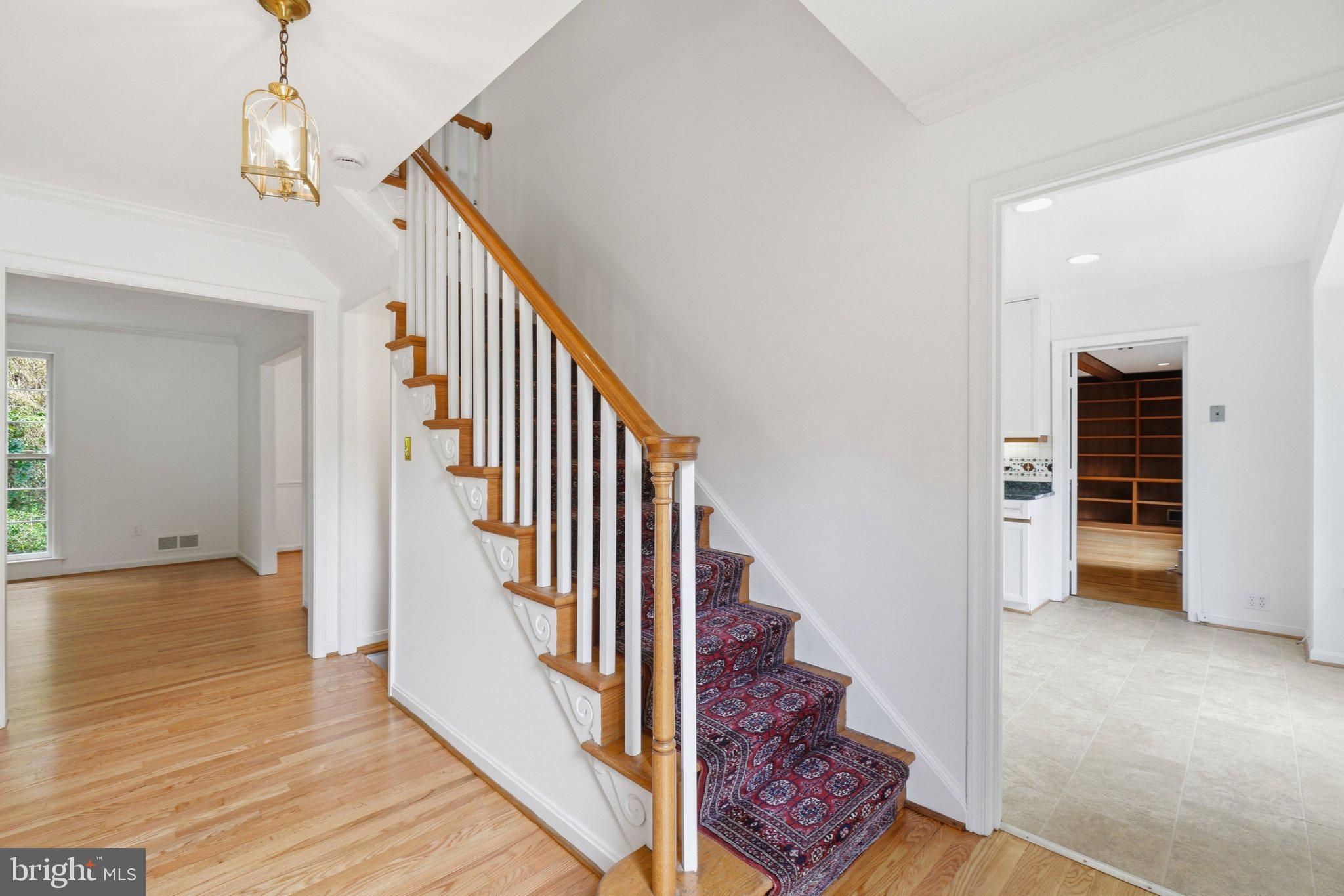 6460 32ND STREET NW