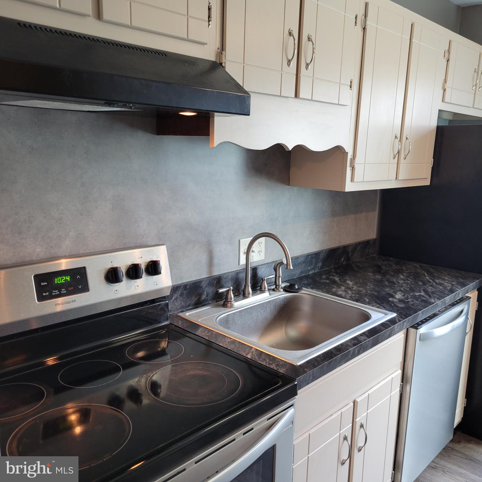 COLDBROOK - Residential