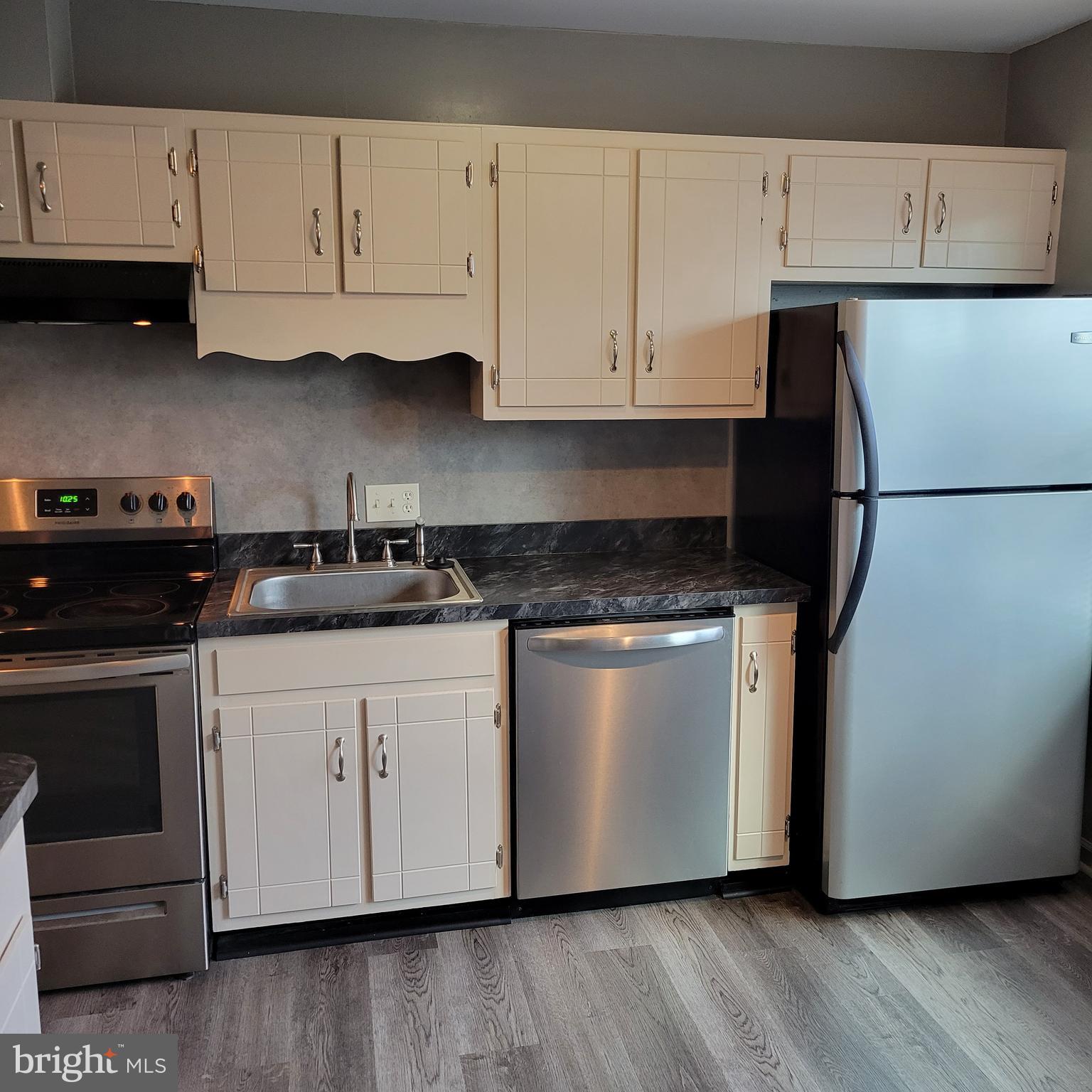 COLDBROOK - Residential