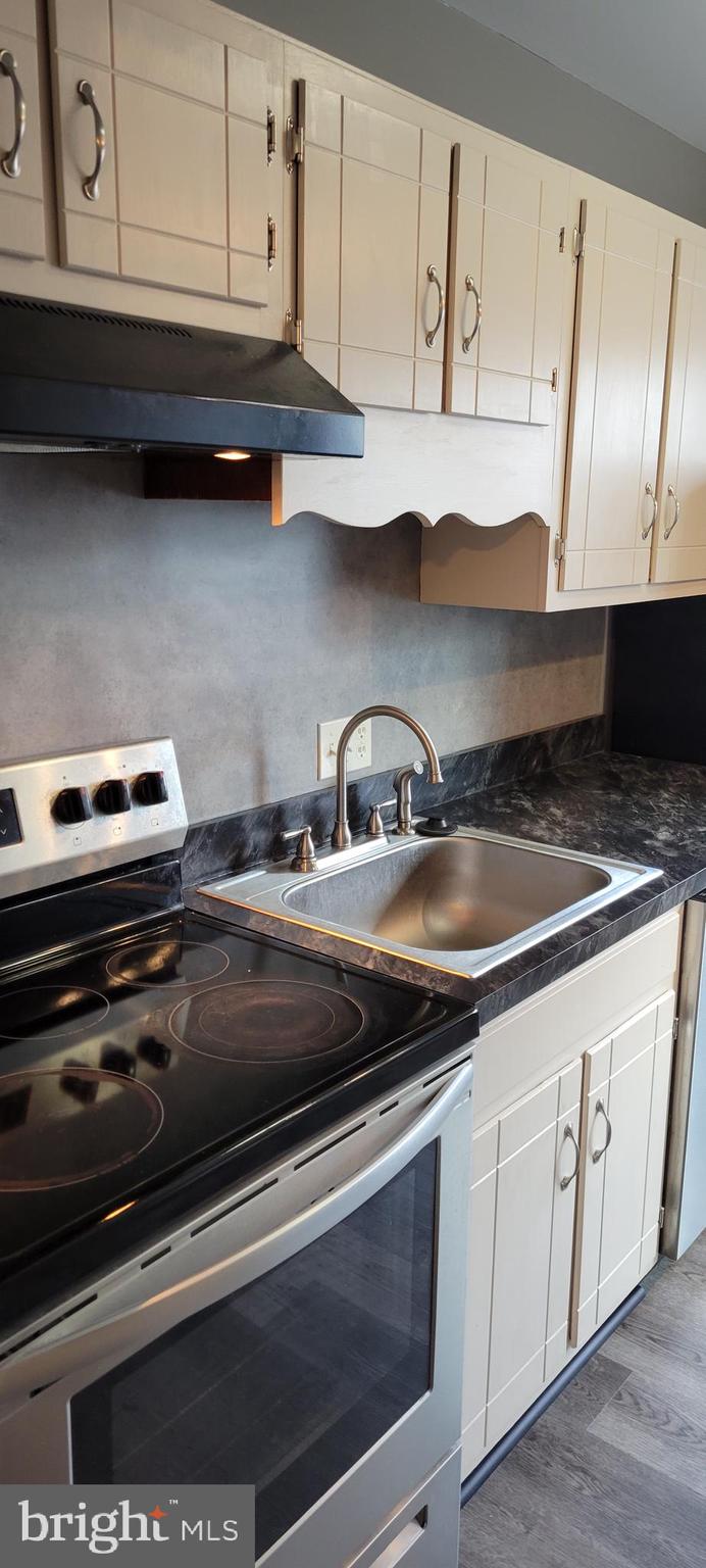 COLDBROOK - Residential