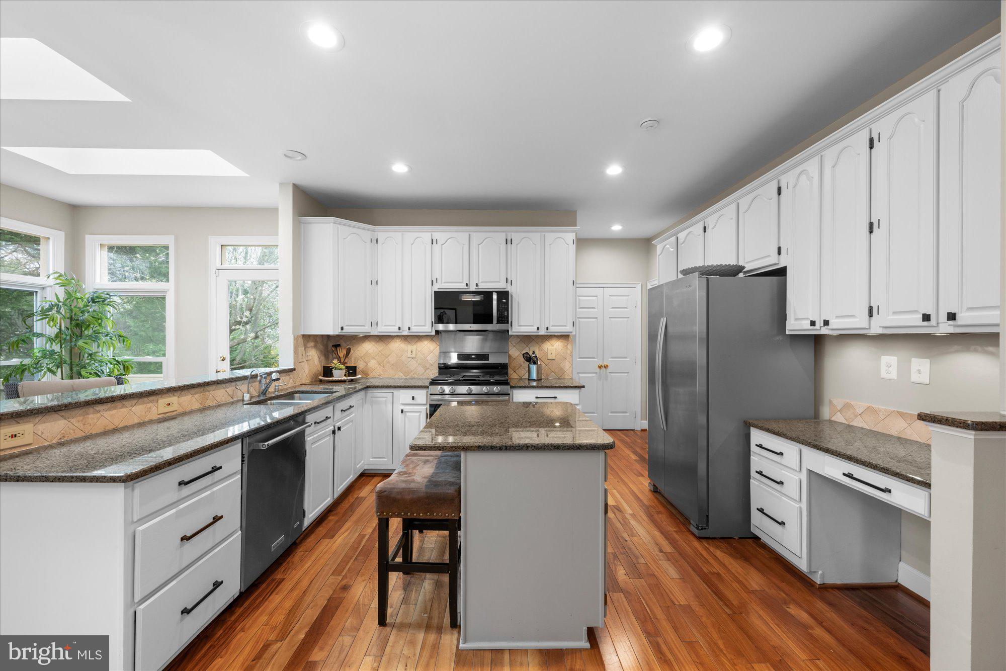 CHANTILLY HIGHLANDS - Residential