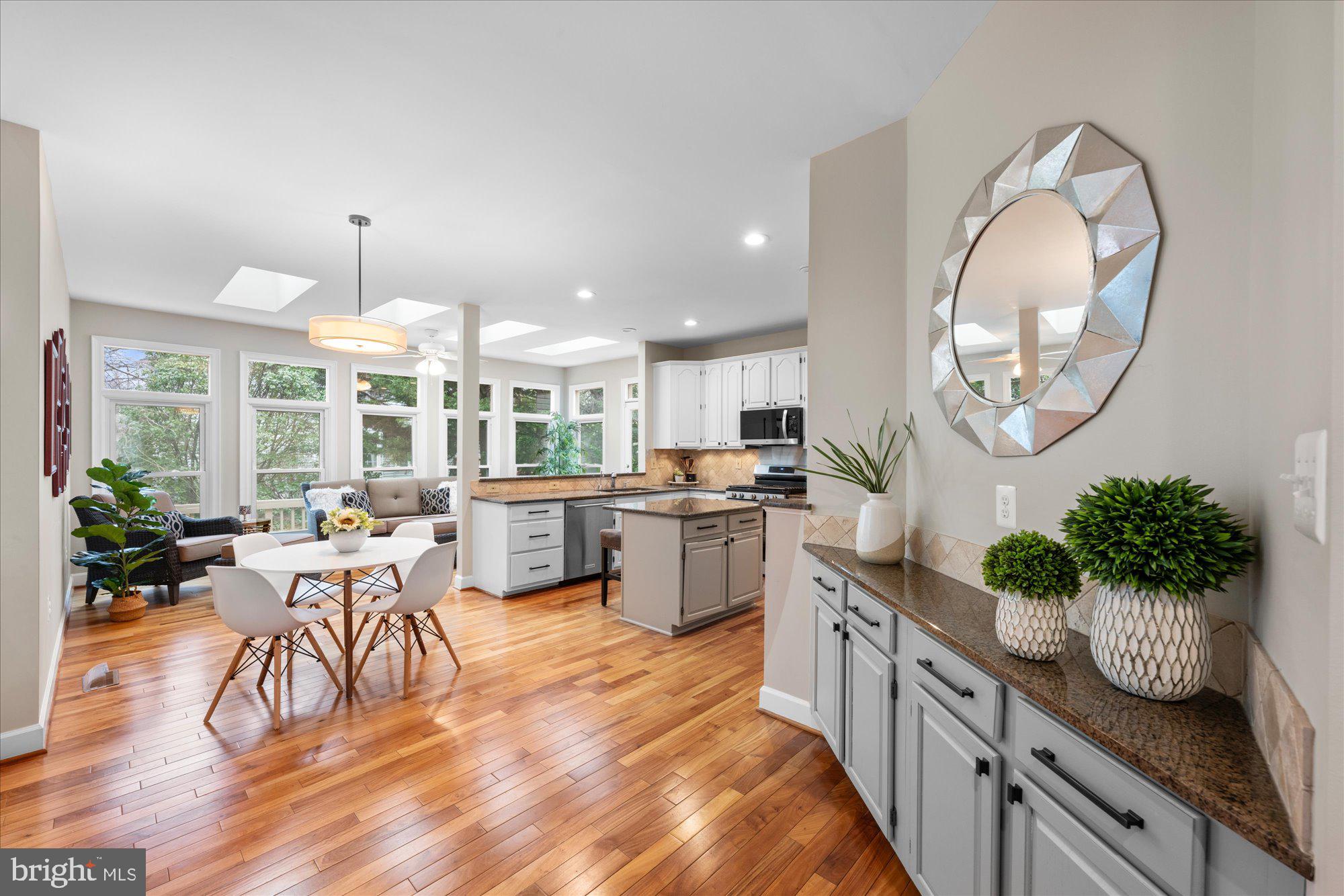 CHANTILLY HIGHLANDS - Residential