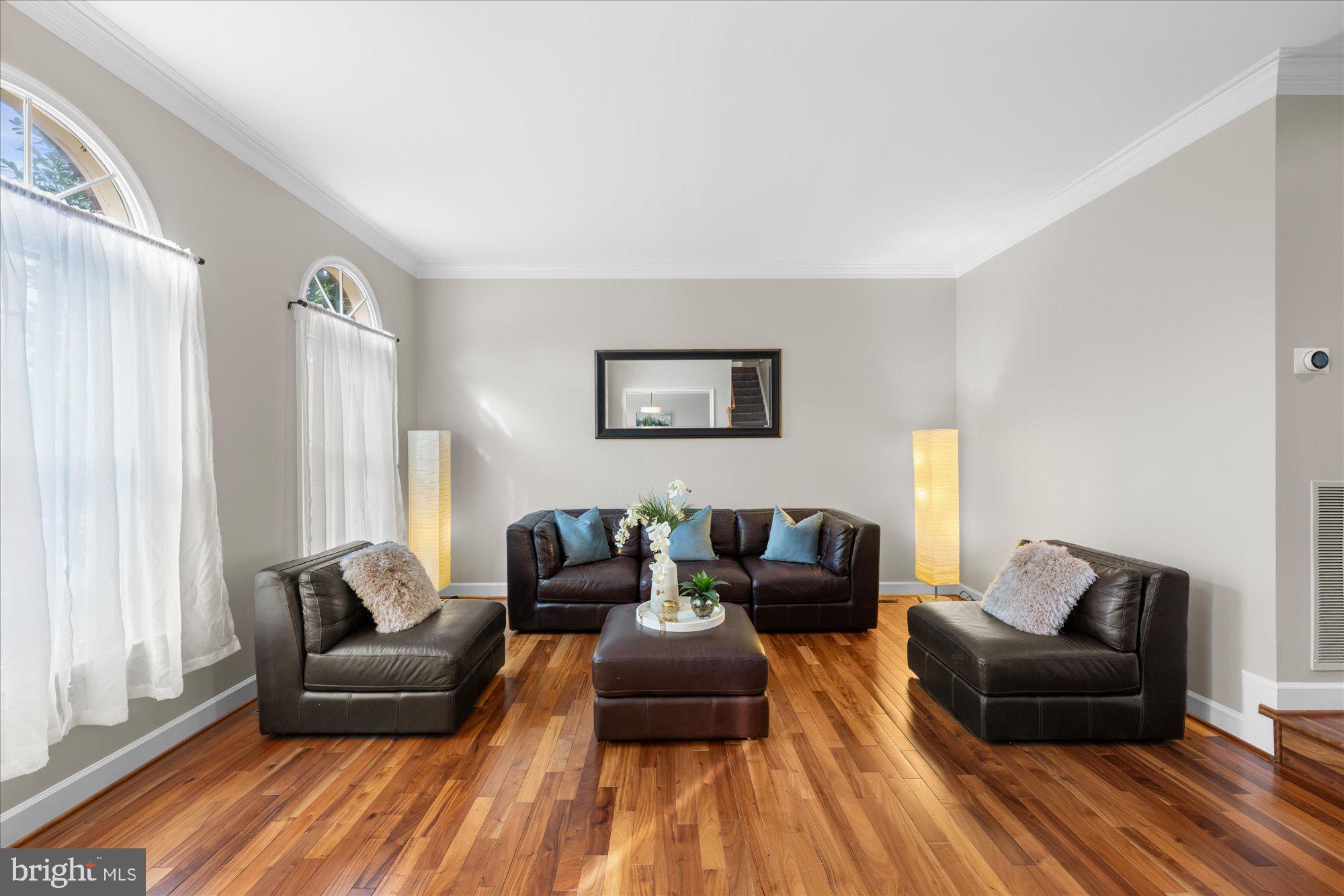 CHANTILLY HIGHLANDS - Residential