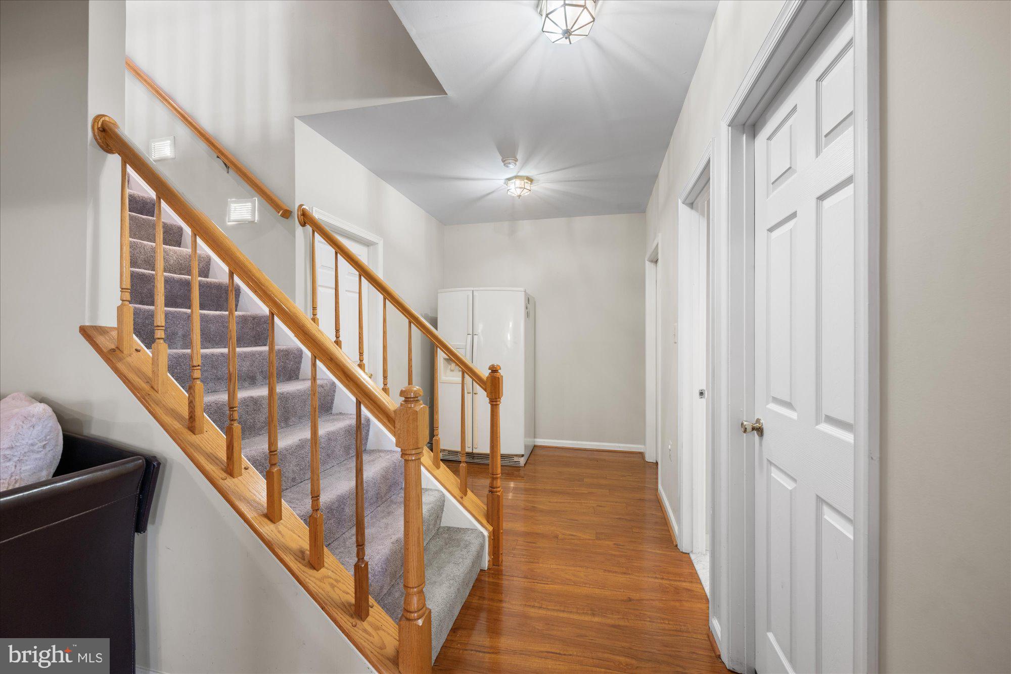 CHANTILLY HIGHLANDS - Residential