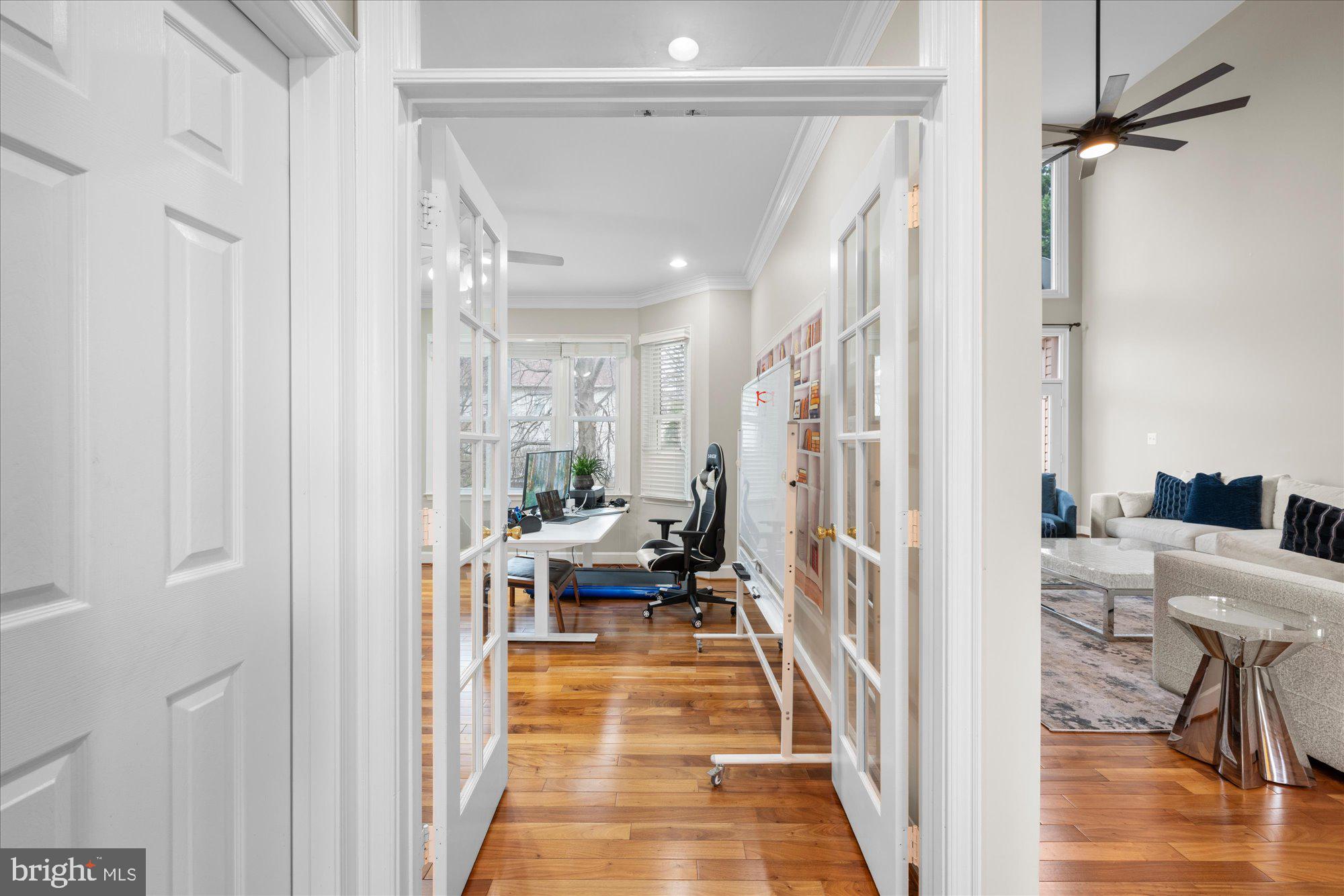 CHANTILLY HIGHLANDS - Residential