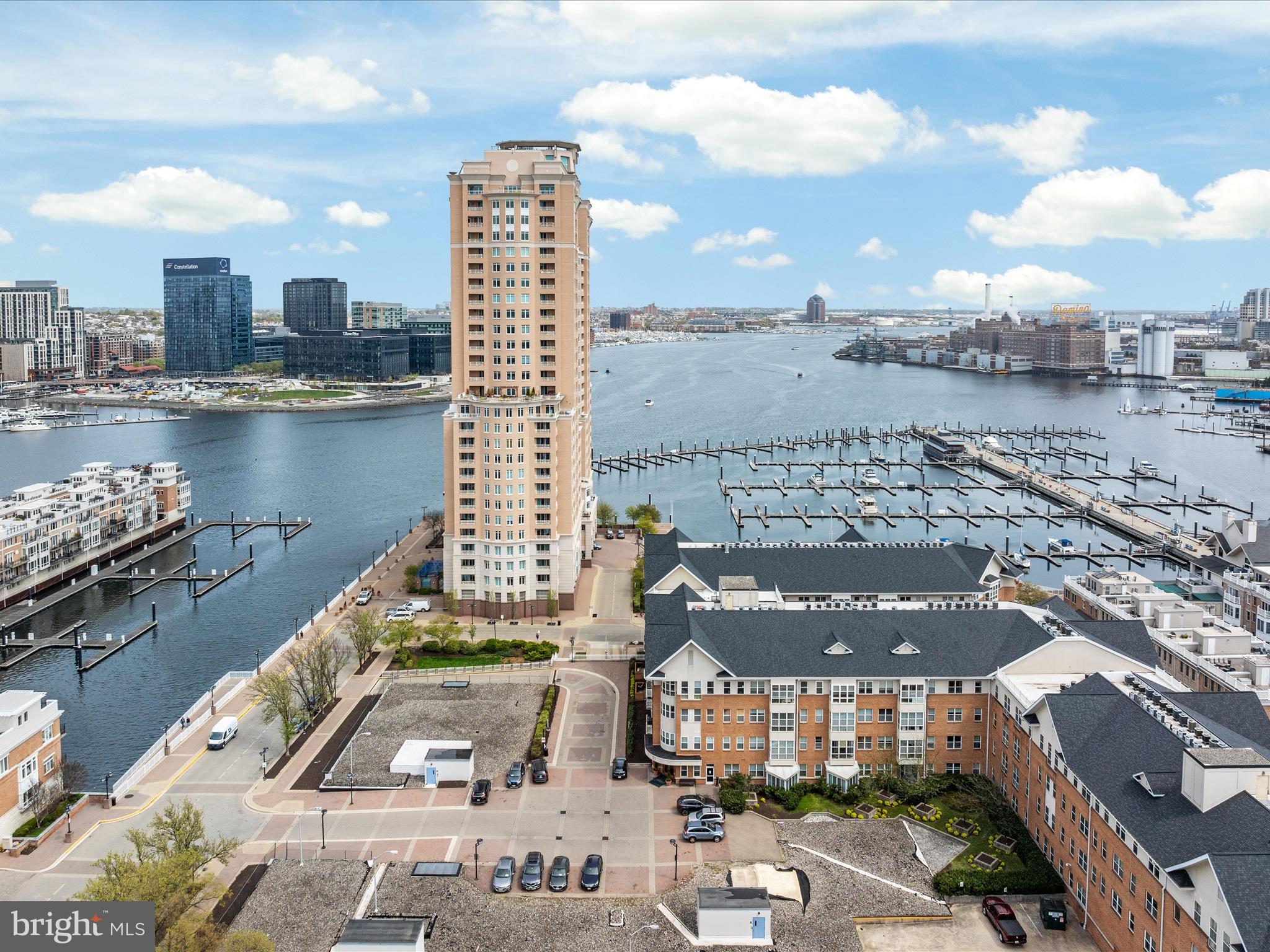 PIERSIDE AT HARBORVIEW - Residential