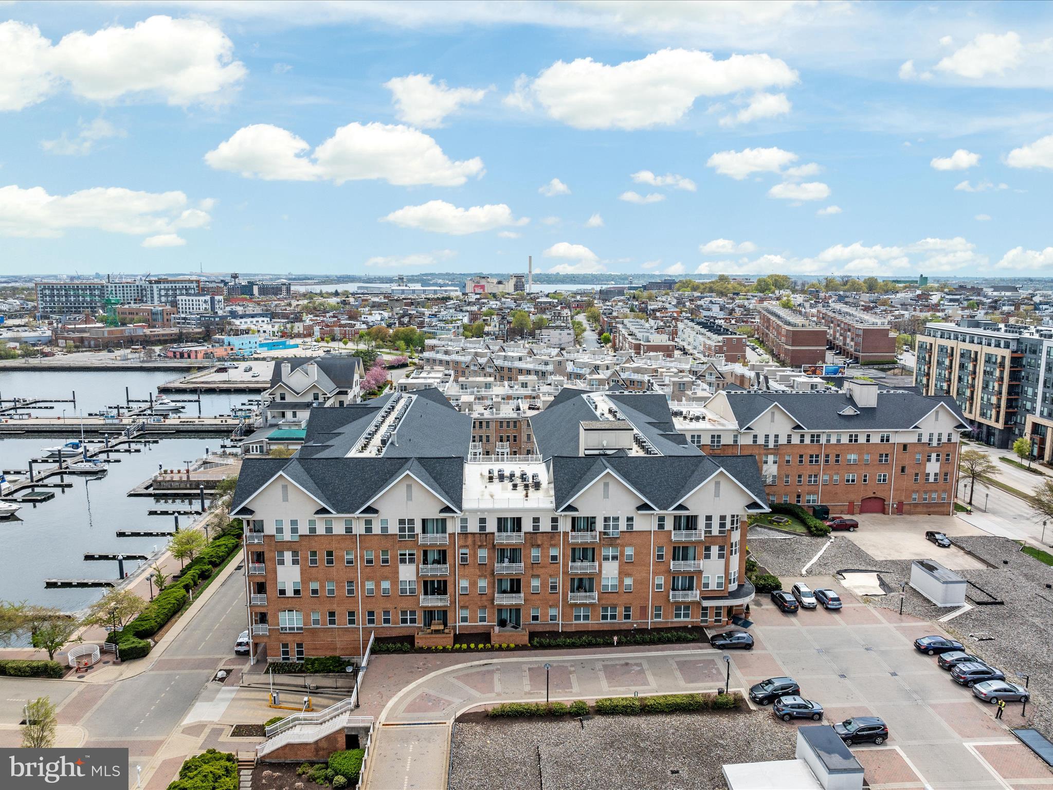 PIERSIDE AT HARBORVIEW - Residential