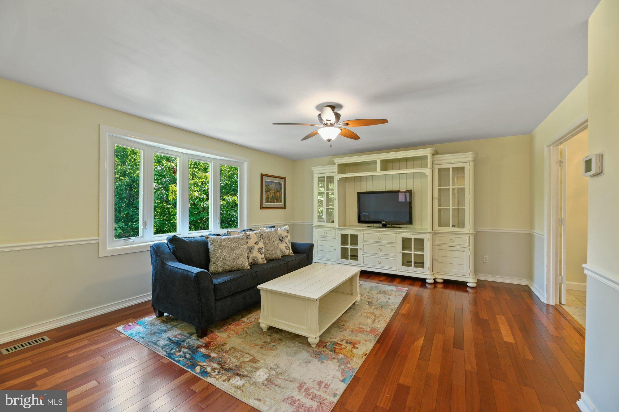 PARKVILLE/CARNEY - Residential