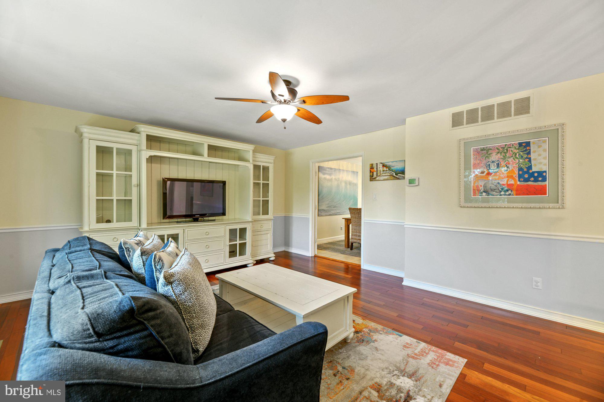 PARKVILLE/CARNEY - Residential