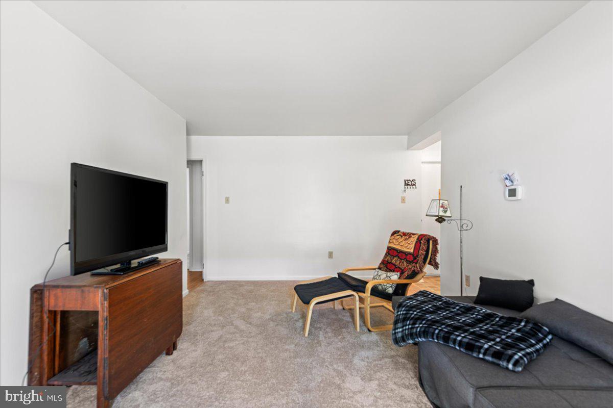 WOODCREST - Residential